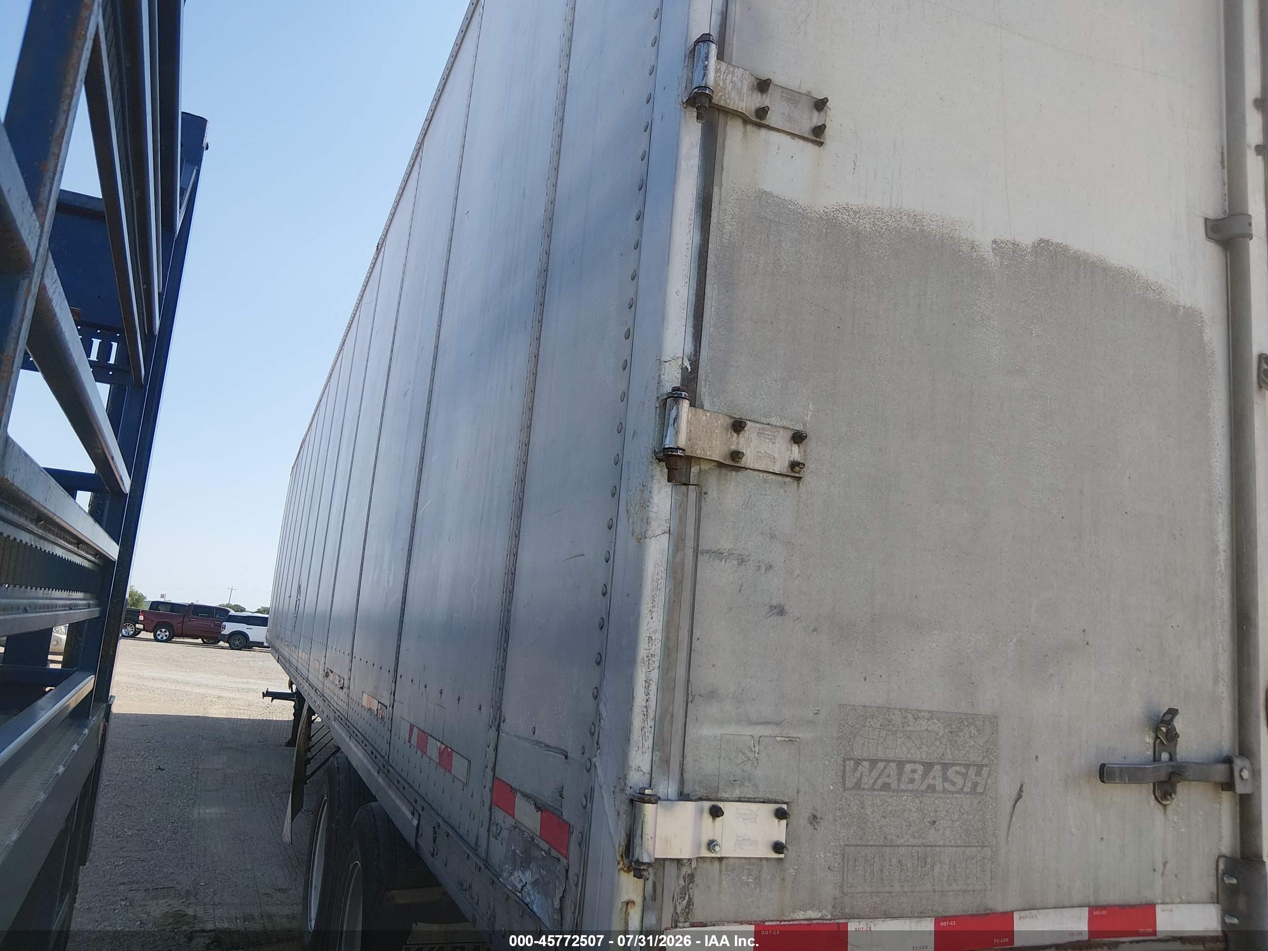 2007 Wabash National Corp Van VIN 1JJV532W67L033126 IAAI salvage auction — Rear End, Original (Texas), sold $2,050 on 2026-09-09 (photo 5)