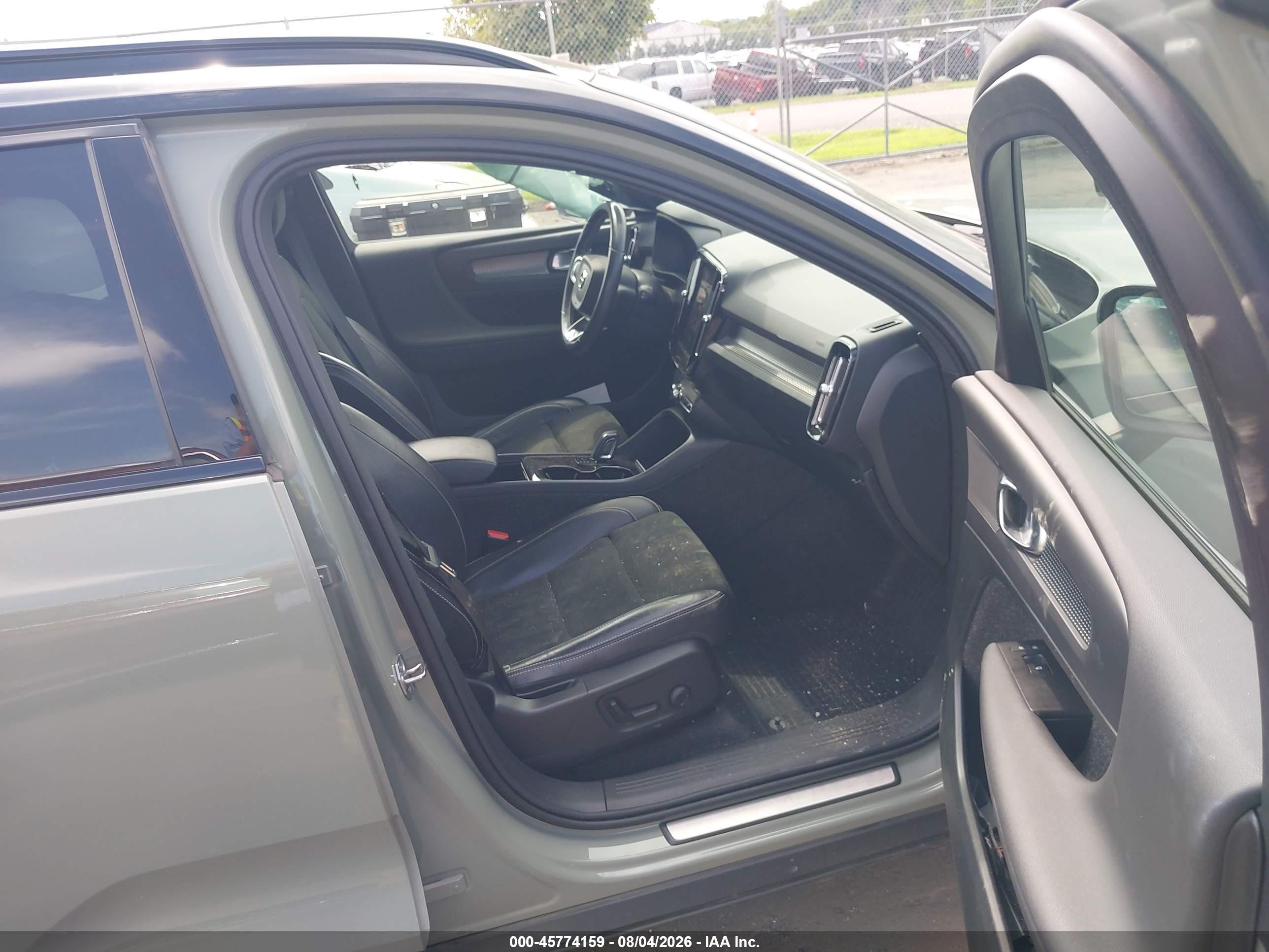 2021 Volvo XC40 Recharge VIN YV4ED3UR0M2553744 IAAI salvage auction — Front & Rear, Salvage (Virginia), sold $5,300 on 2026-09-16 (photo 5)