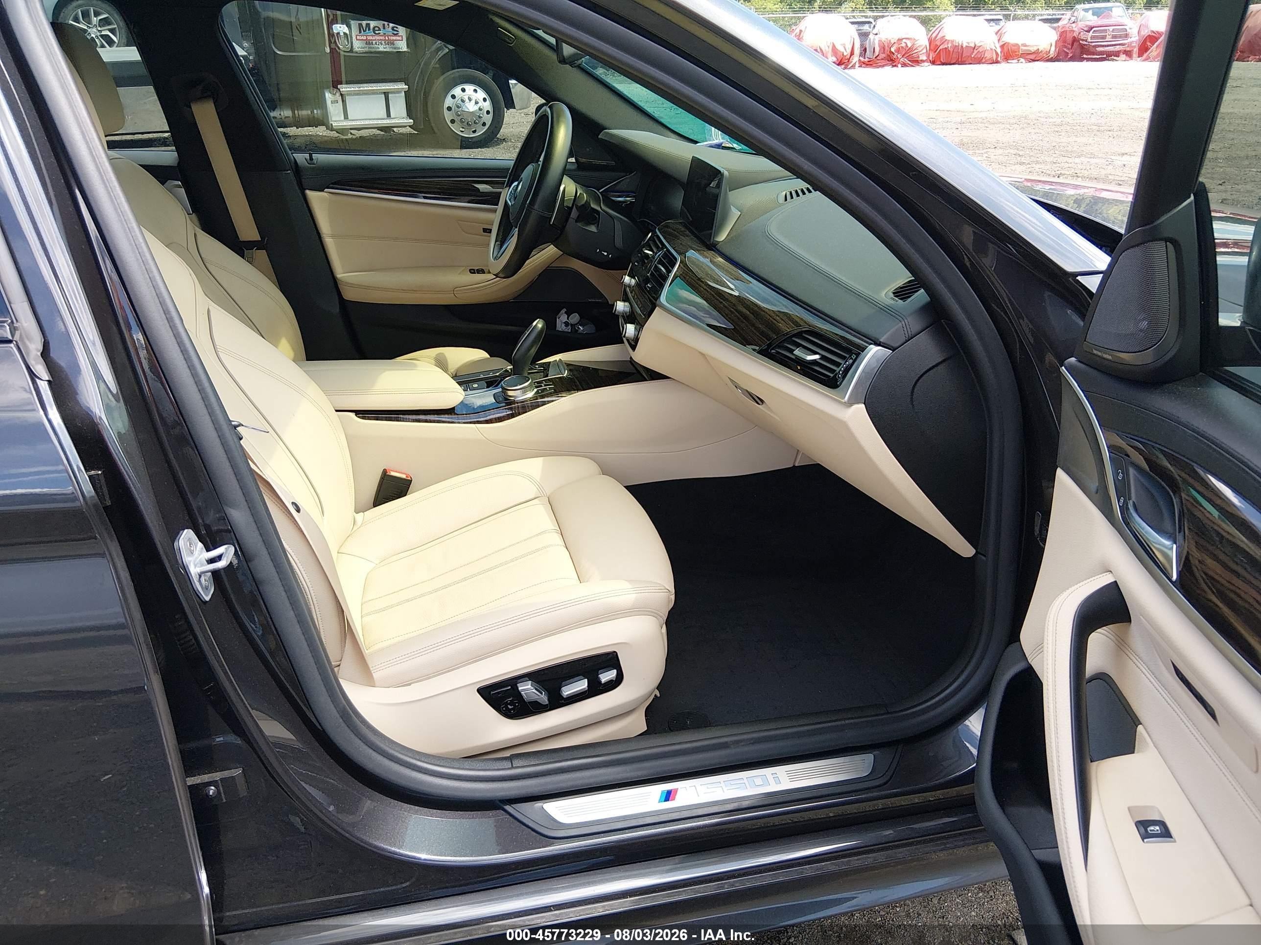 2020 BMW M550i xDrive VIN WBAJS7C05LCD09131 IAAI salvage auction — Rear End, Salvage (New Jersey), sold $14,300 on 2026-09-18 (photo 5)