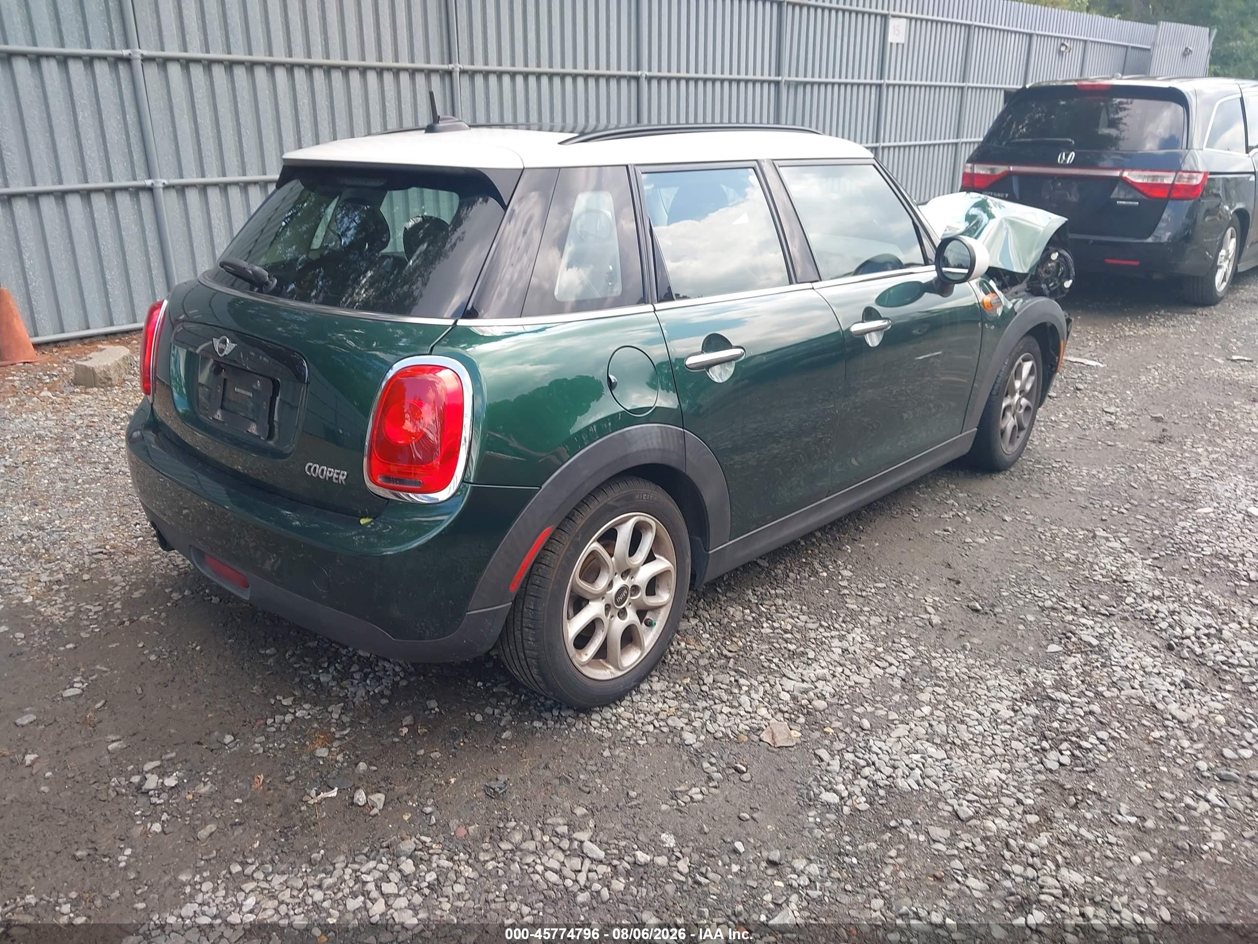 2016 Mini Hard top VIN WMWXU1C54G2D09467 IAAI salvage auction — Normal Wear, Clear (New Jersey), sold $350 on 2026-09-09 (photo 4)