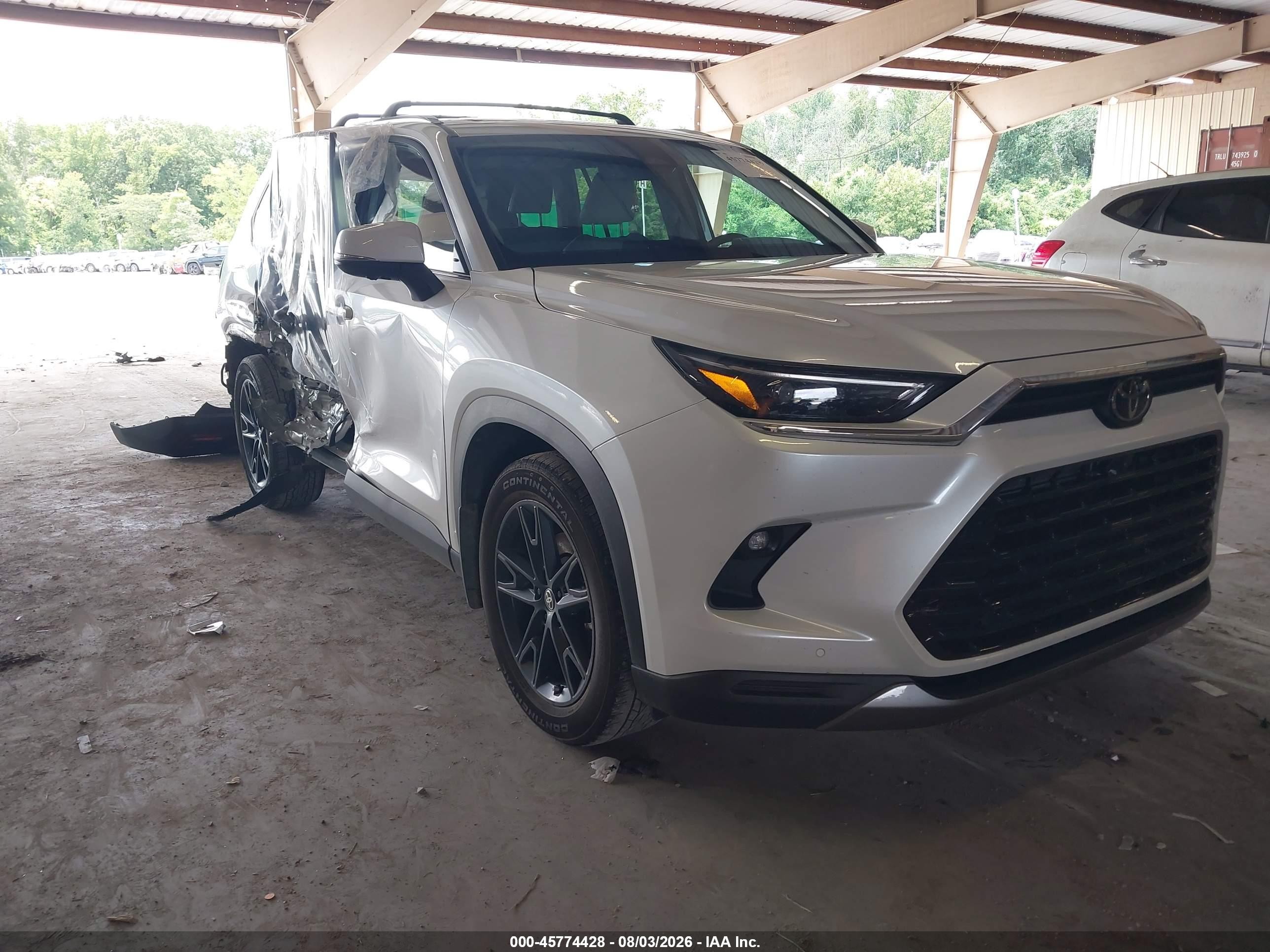 2025 Toyota Highlander VIN 5TDACAB52SS060744 — IAAI salvage auction photo