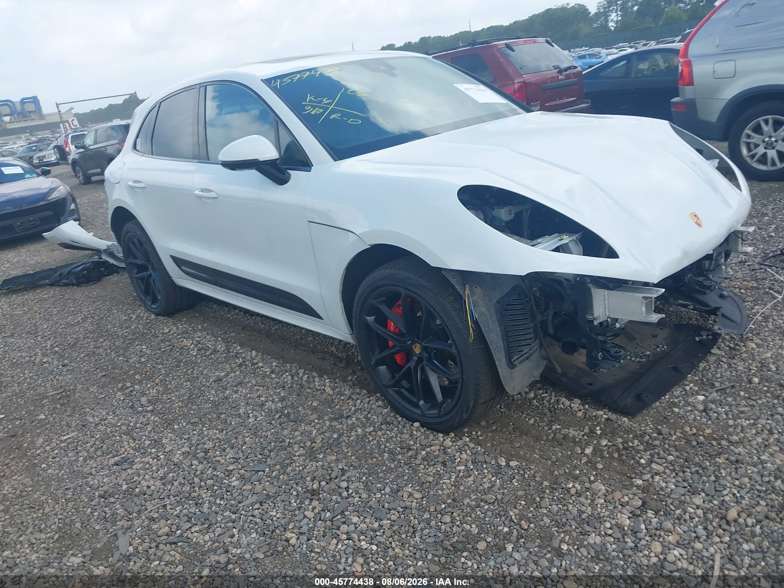2024 Porsche Macan VIN WP1AF2A5XRLB55156 — IAAI salvage auction photo
