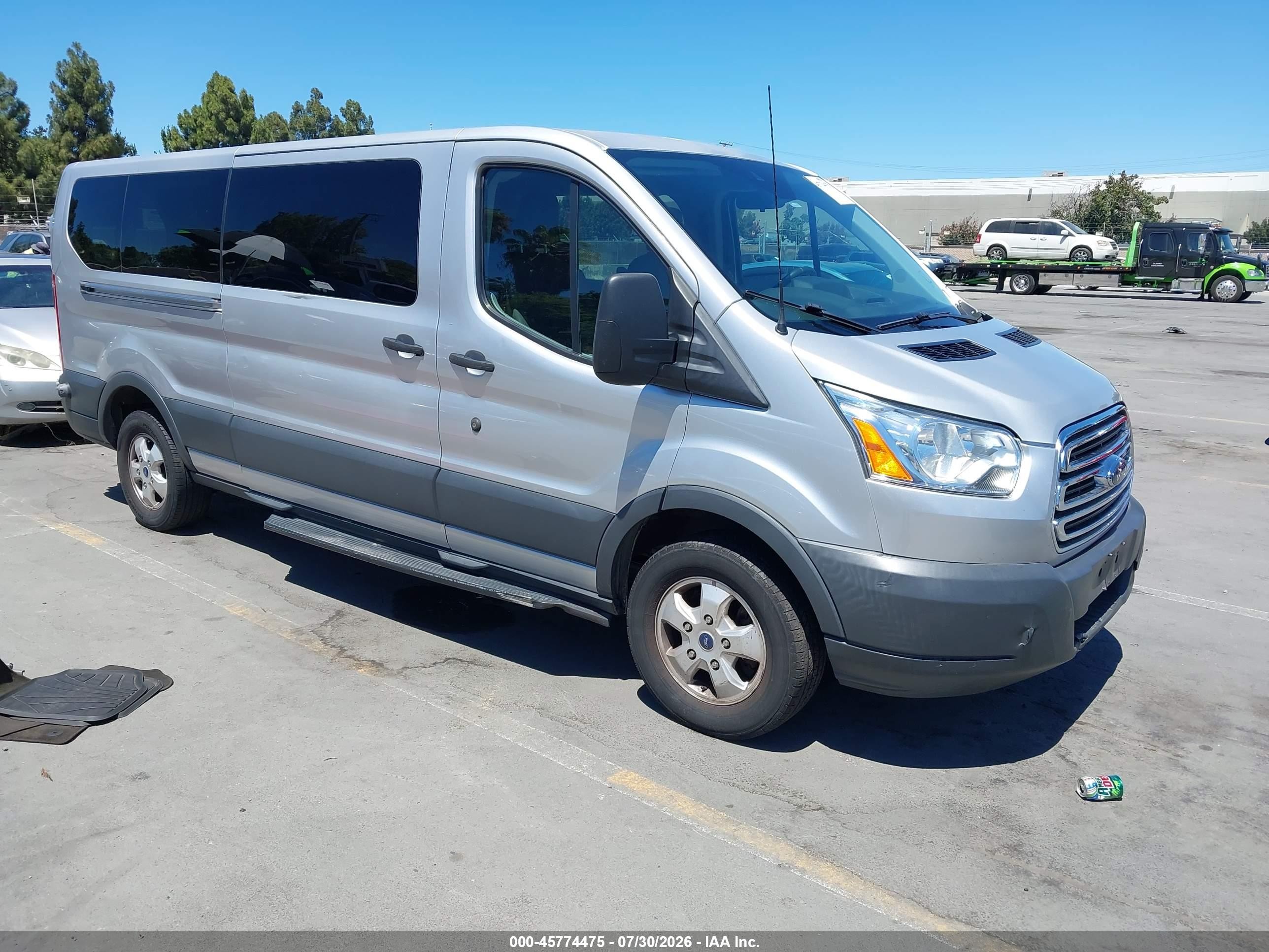 2018 Ford Transit-350 VIN 1FBZX2YMXJKA91181 — IAAI salvage auction photo