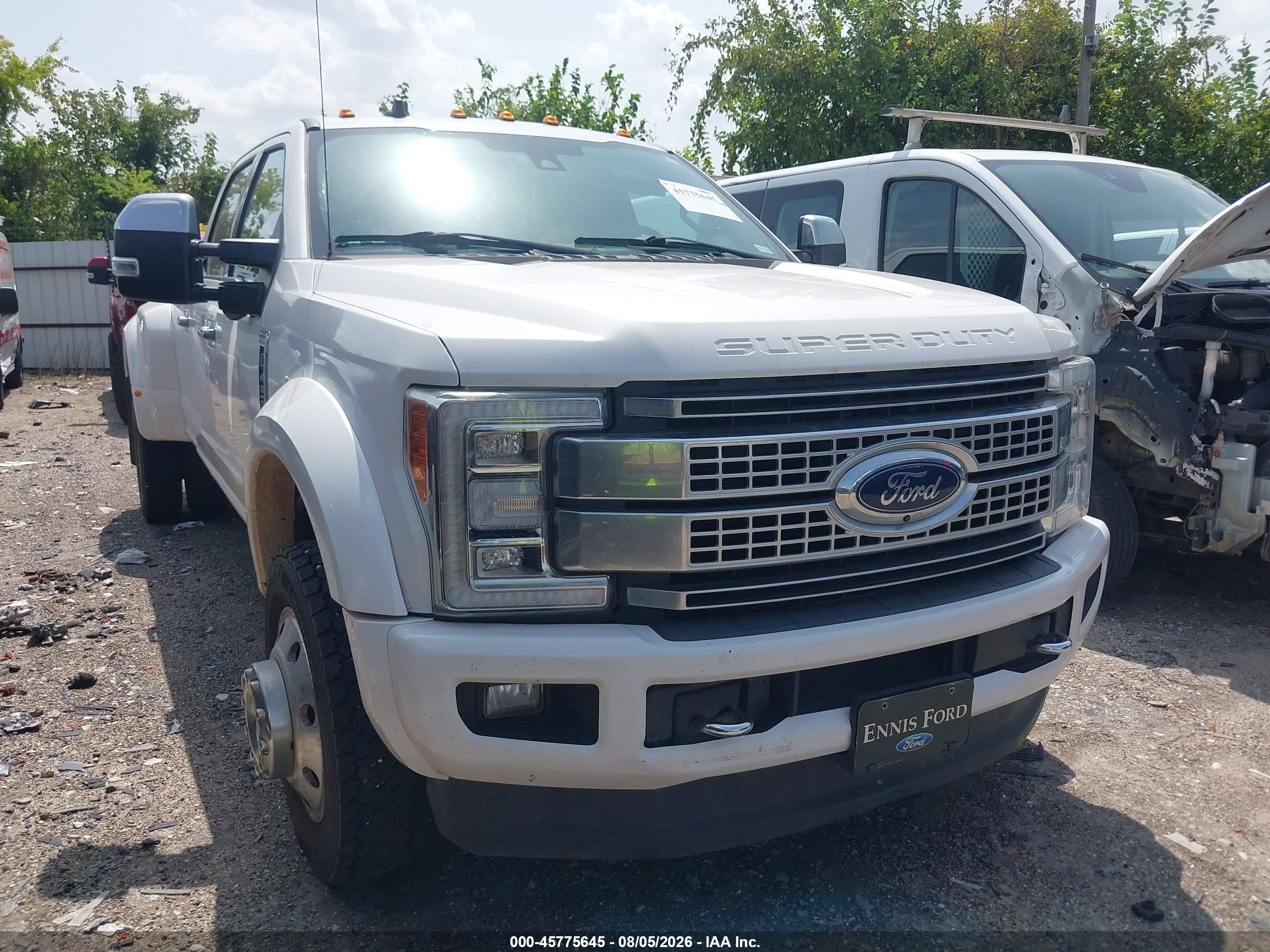 2019 Ford F-450 VIN 1FT8W4DT3KEC06724 — IAAI salvage auction photo