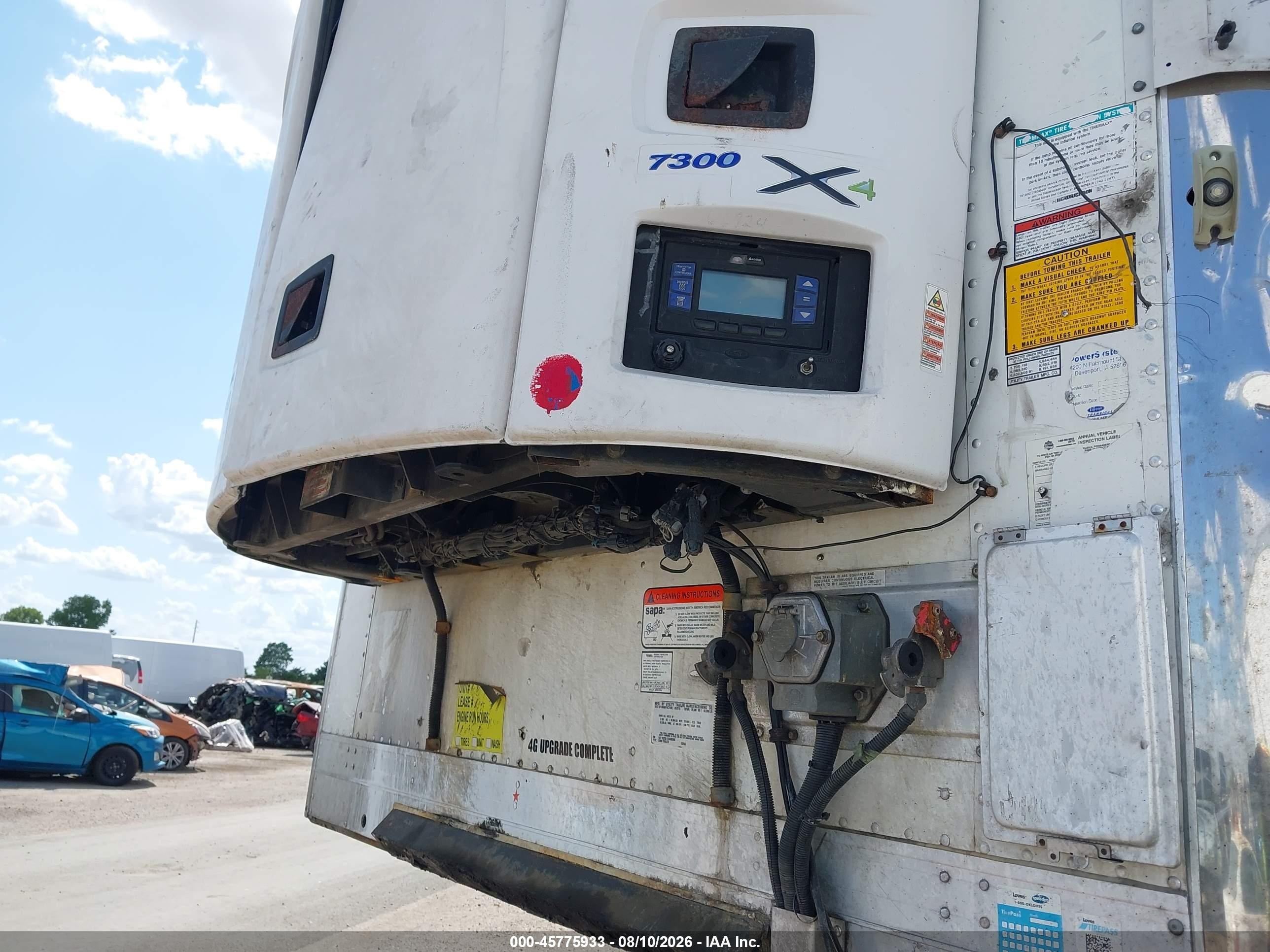 2019 Utility Trailer Mfg Unknown VIN 1UYVS2530K6698366 IAAI salvage auction — Side, Salvage (Texas), sold $4,050 on 2026-09-23 (photo 7)