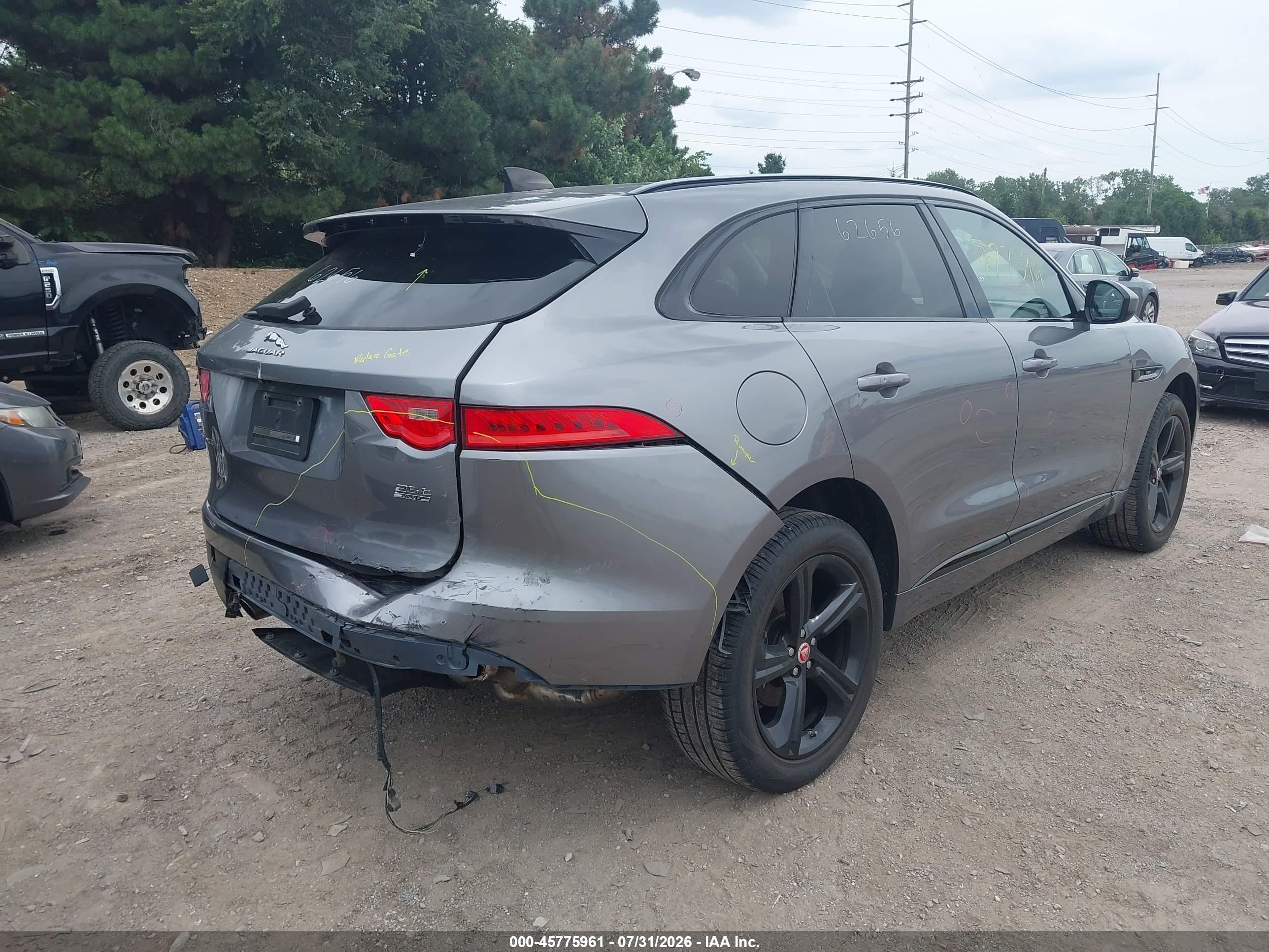2020 Jaguar F-pace VIN SADCP2FX4LA651935 IAAI salvage auction — Rear End, Salvage (Indiana), sold $6,500 on 2026-09-13 (photo 4)