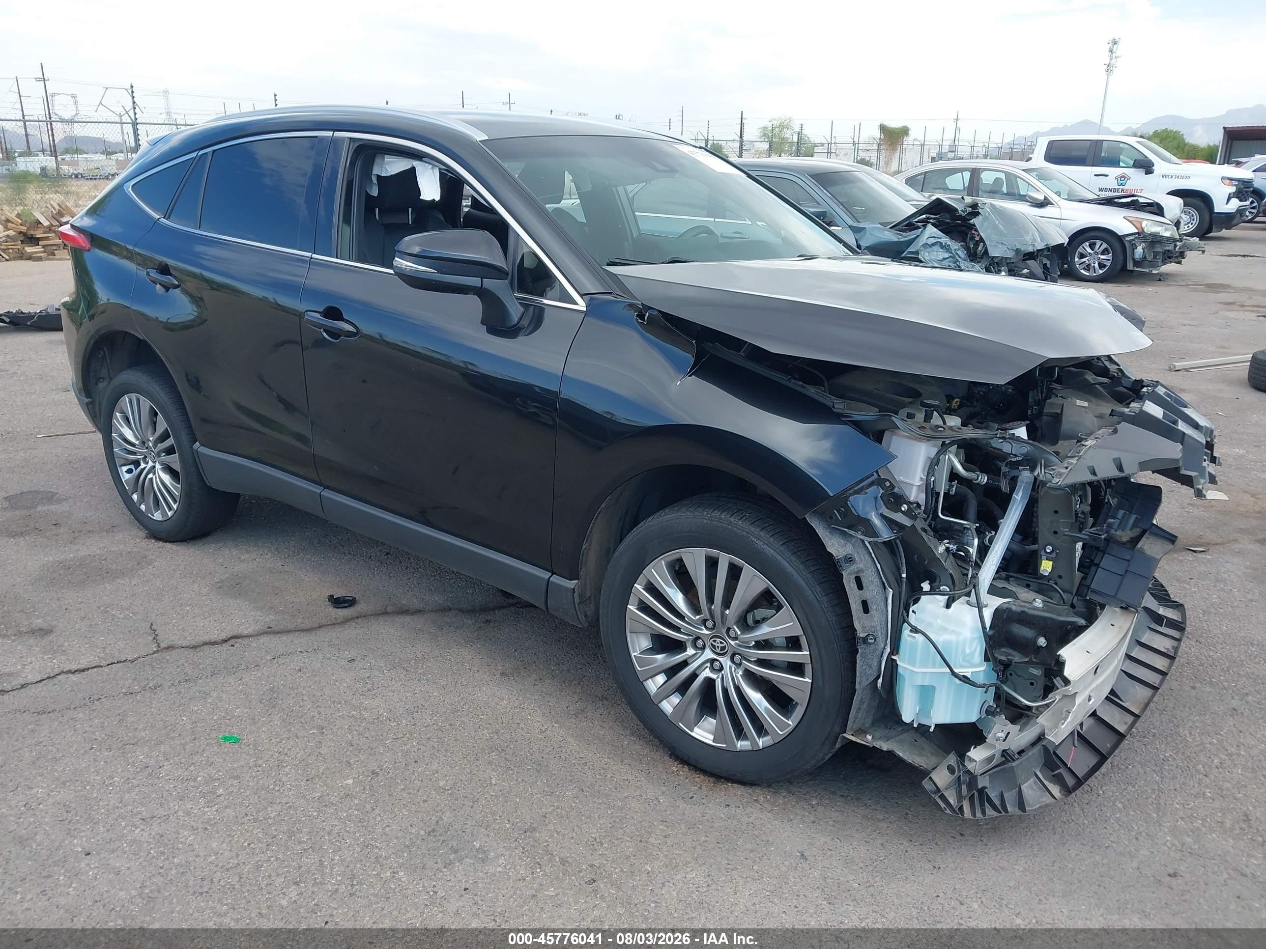 2023 Toyota Venza VIN JTEAAAAH2PJ136187 — IAAI salvage auction photo