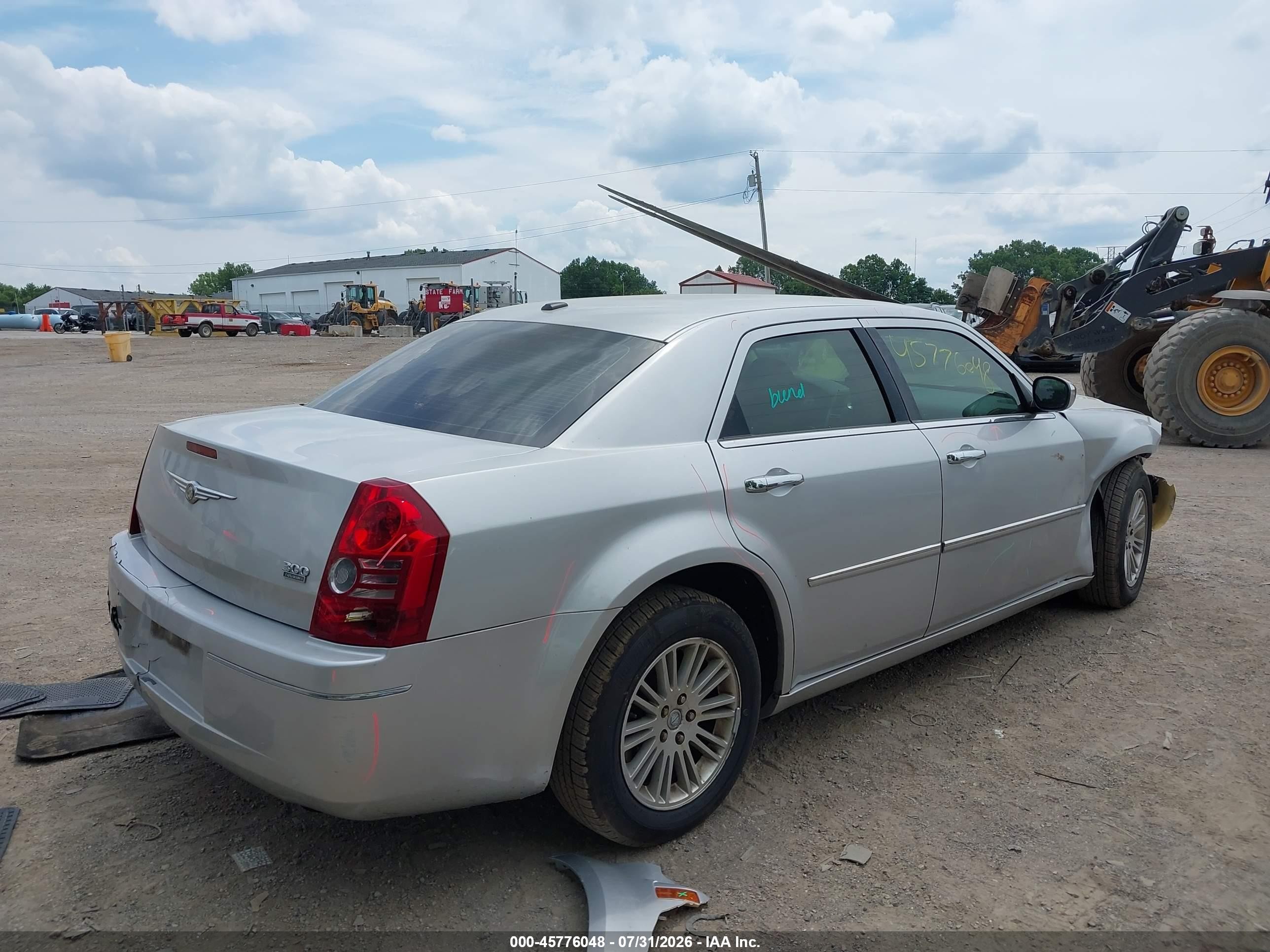 2010 Chrysler 300 VIN 2C3CA5CV8AH191523 IAAI salvage auction — Front & Rear, Clear (Indiana), sold $375 on 2026-09-09 (photo 4)