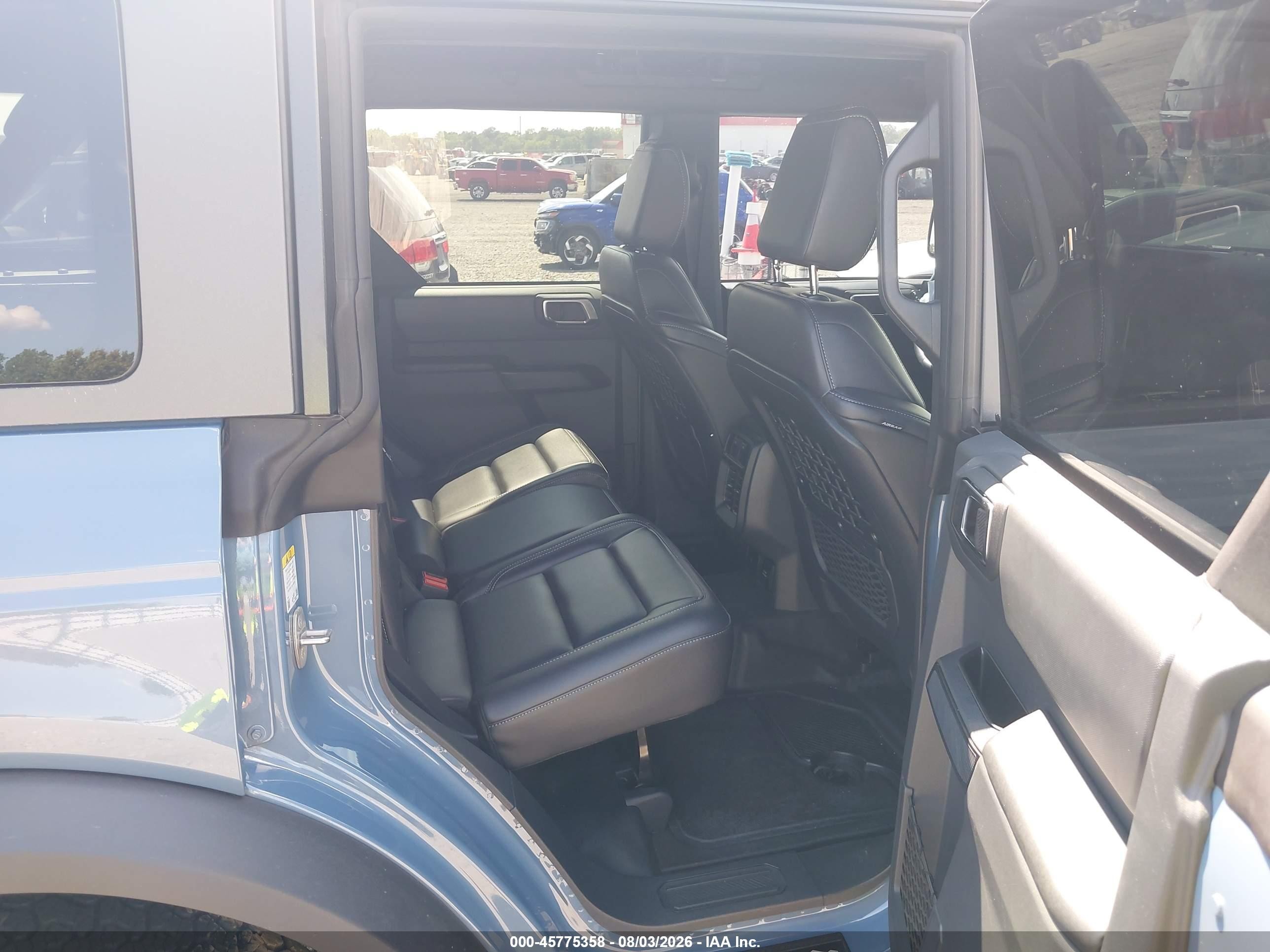 2025 Ford Bronco VIN 1FMDE7BH1SLB02483 IAAI salvage auction — Front End, Wait Title, sold $14,800 on 2026-09-20 (photo 8)