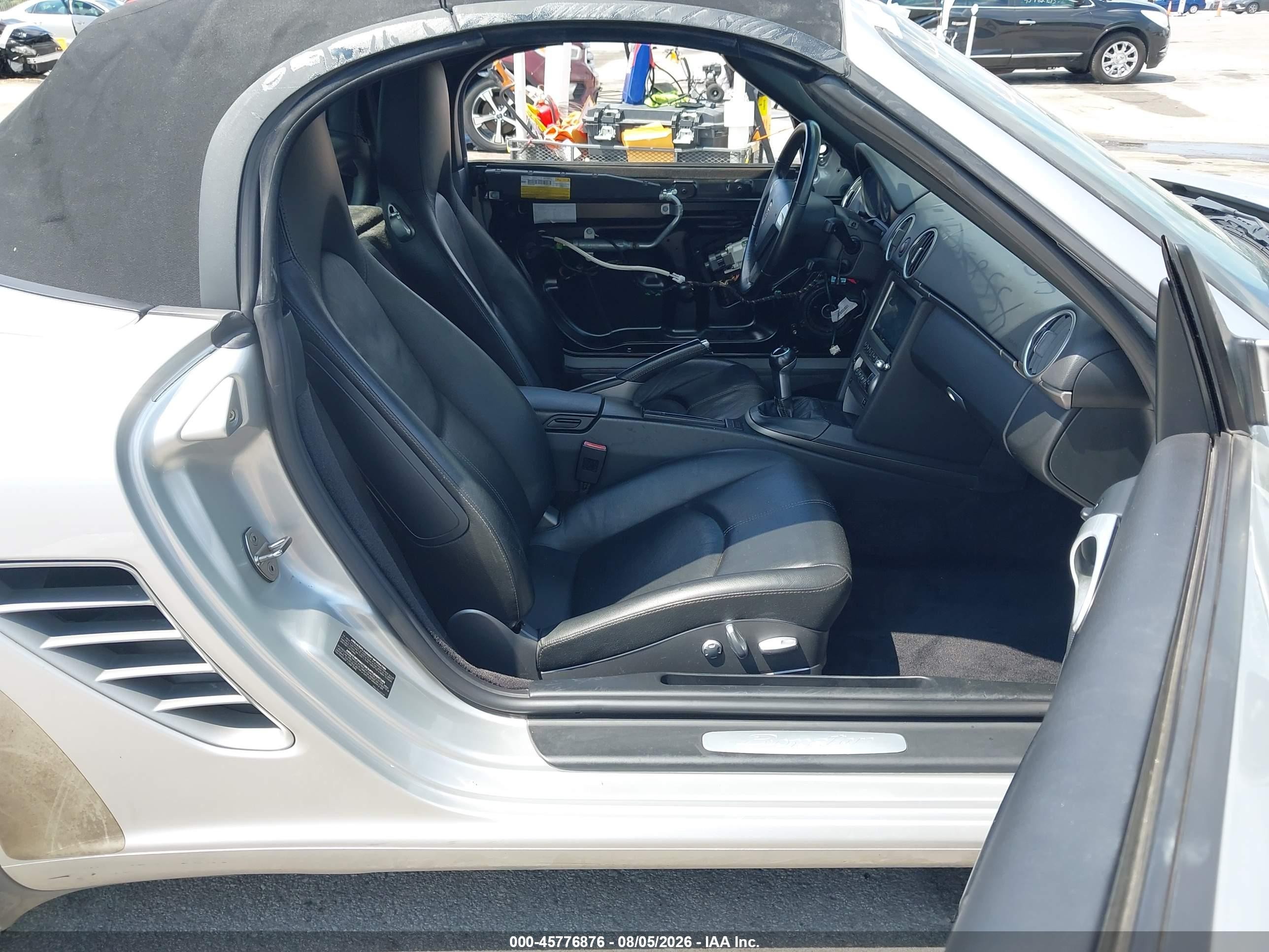 2006 Porsche Boxster VIN WP0CA29836U711658 IAAI salvage auction — Side, Clear (Indiana), sold $7,700 on 2026-09-06 (photo 5)