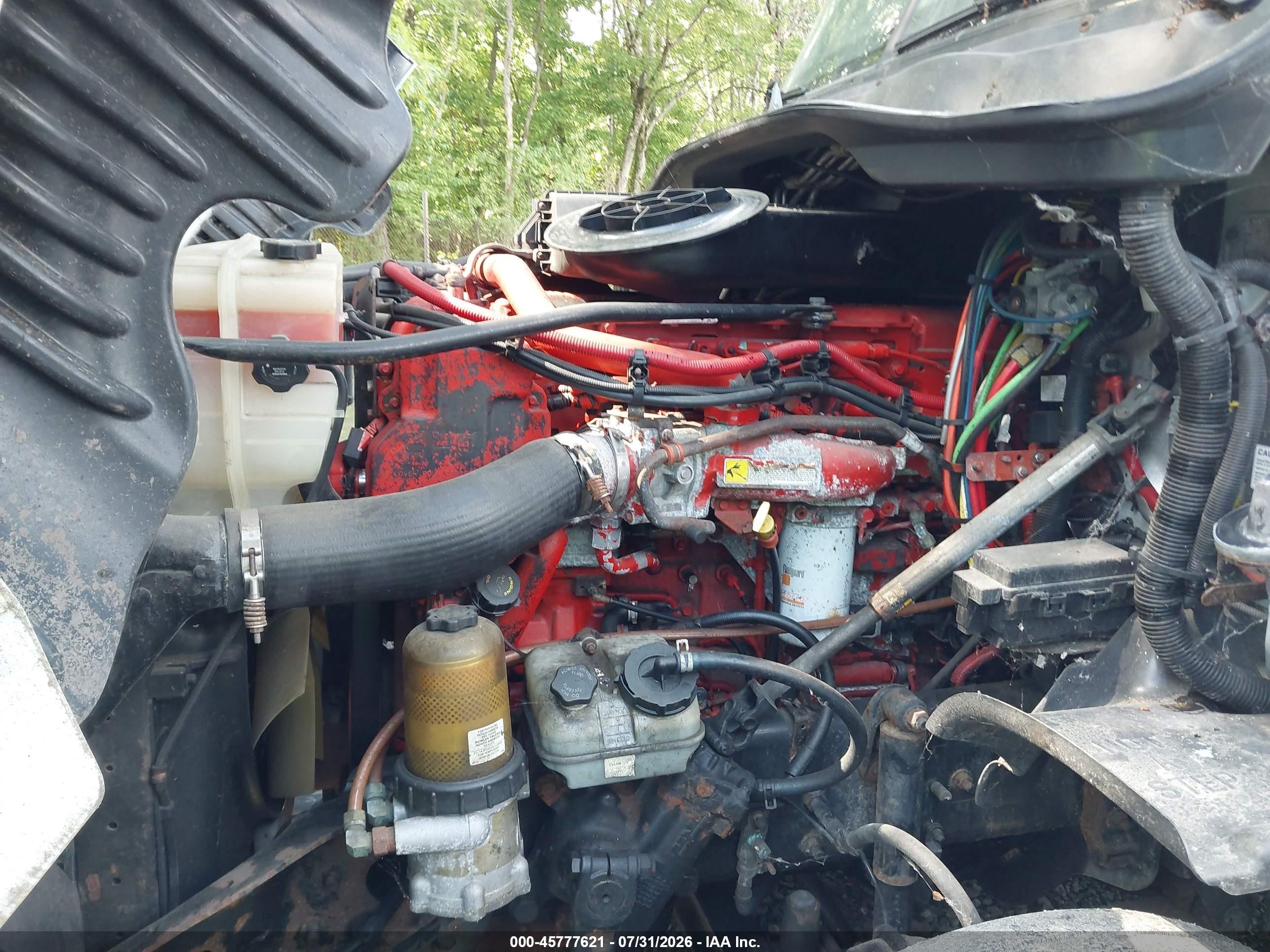 2015 Freightliner Cascadia 125 VIN 3AKJGLBG1FSGB2433 IAAI salvage auction — Unknown, Clear (New York), sold $20,000 on 2026-08-21 (photo 9)