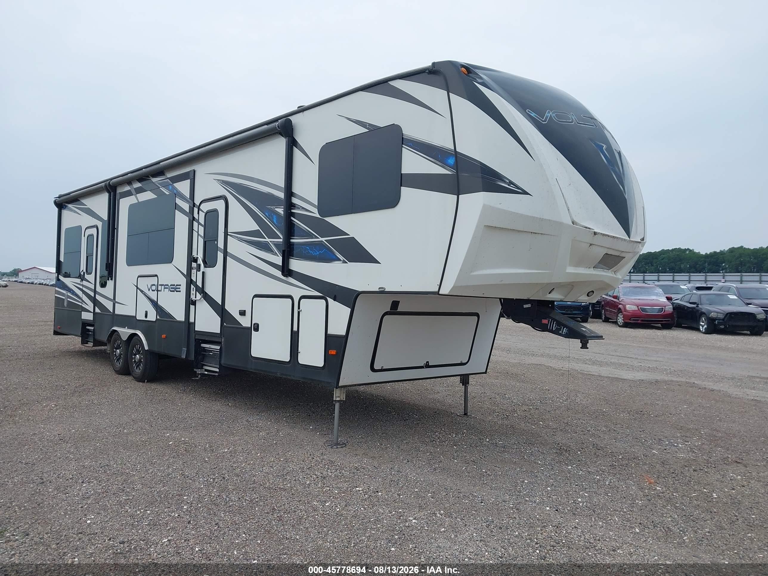 2018 Dutchman Other VIN 4YDF36023JZ990688 — IAAI salvage auction photo