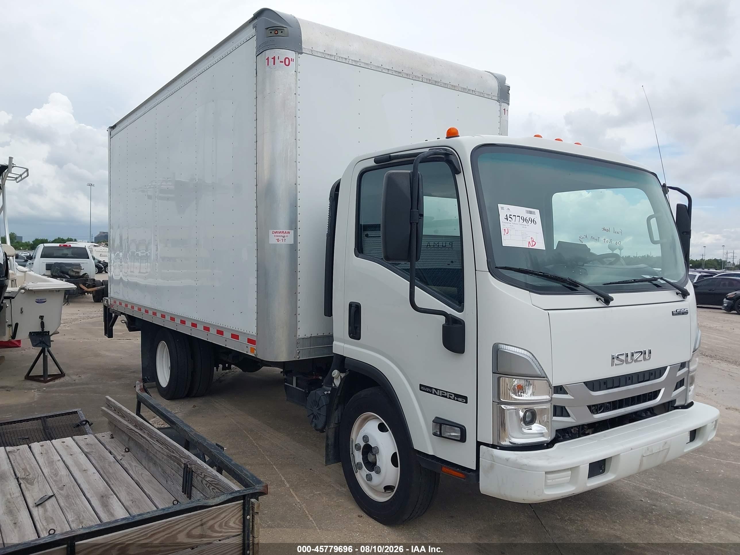 2024 Isuzu Npr Hd VIN 54DC4W1D2RS207282 — IAAI salvage auction photo