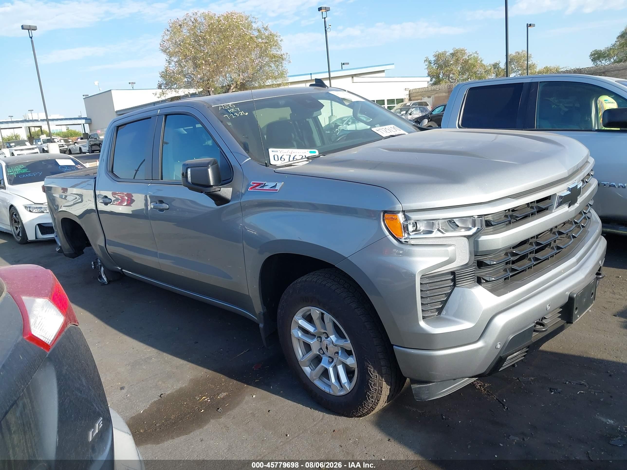 2026 Chevrolet Silverado 1500 VIN 3GCUKEED8TG272316 — IAAI salvage auction photo