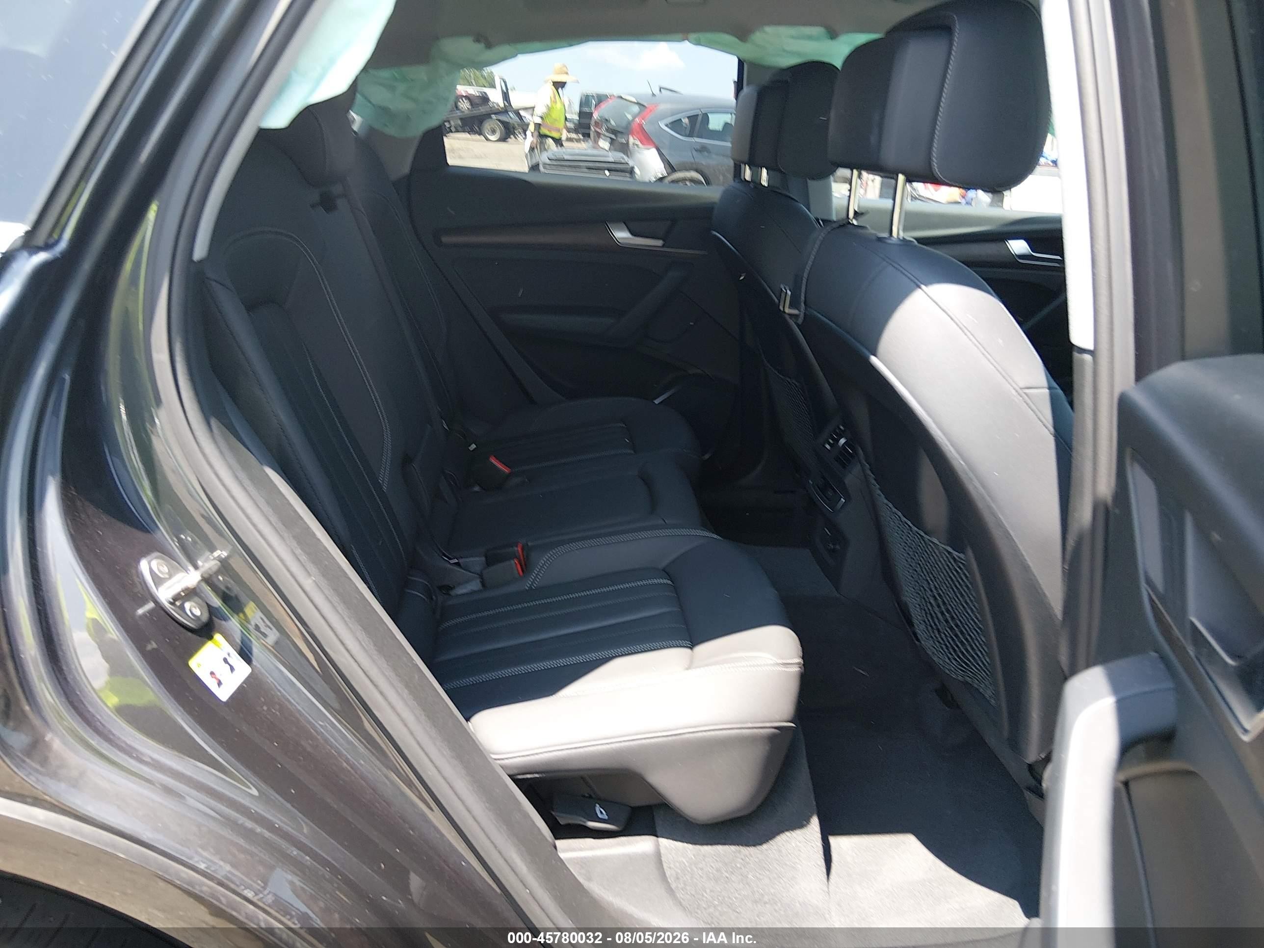 2024 Audi Q5 VIN WA1ABAFY9R2046553 IAAI salvage auction — Side, Salvage (Alabama), sold $11,550 on 2026-09-02 (photo 8)