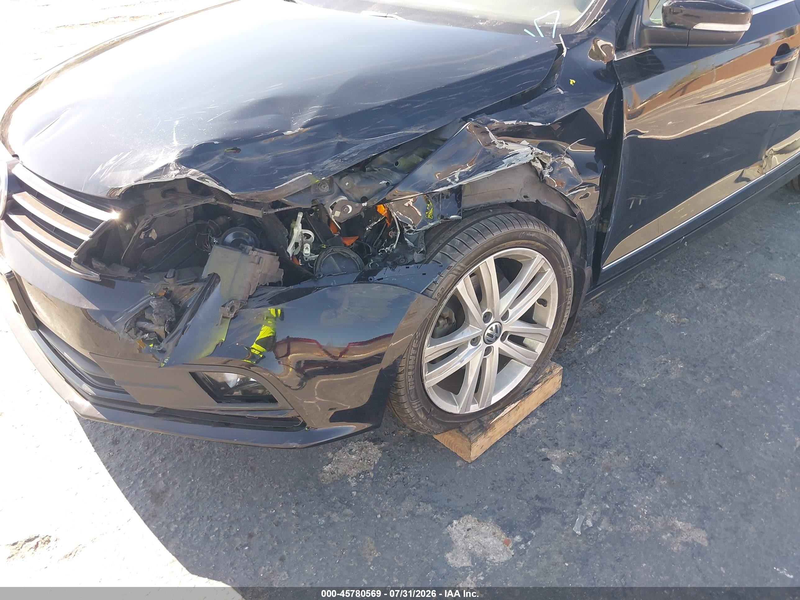 2017 Volkswagen Jetta VIN 3VWL17AJ4HM373297 IAAI salvage auction — Unknown, Salvage (California), sold $1,750 on 2026-09-11 (photo 6)