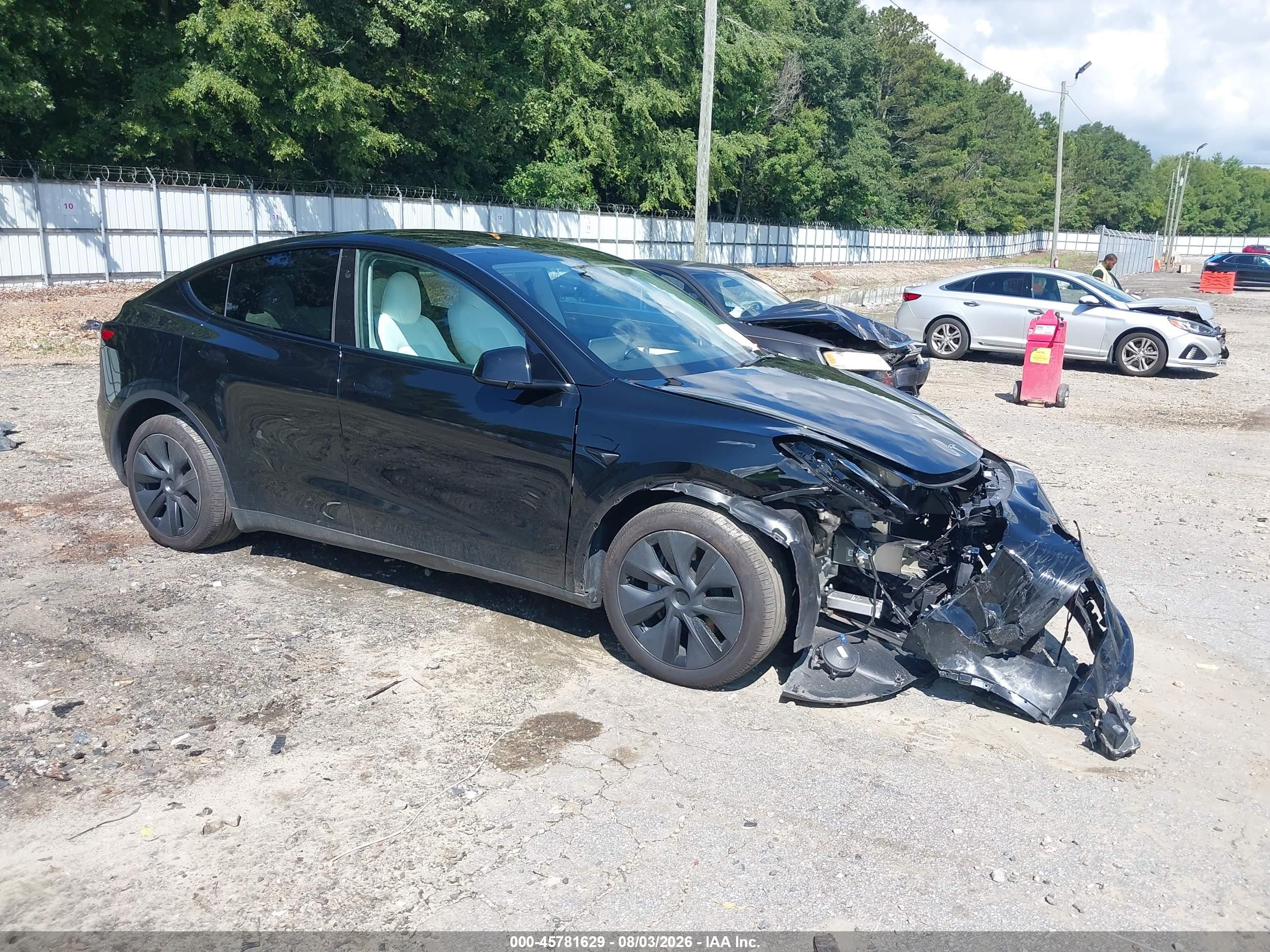 2025 Tesla Model Y — VIN 7SAYGDEE5SA359391