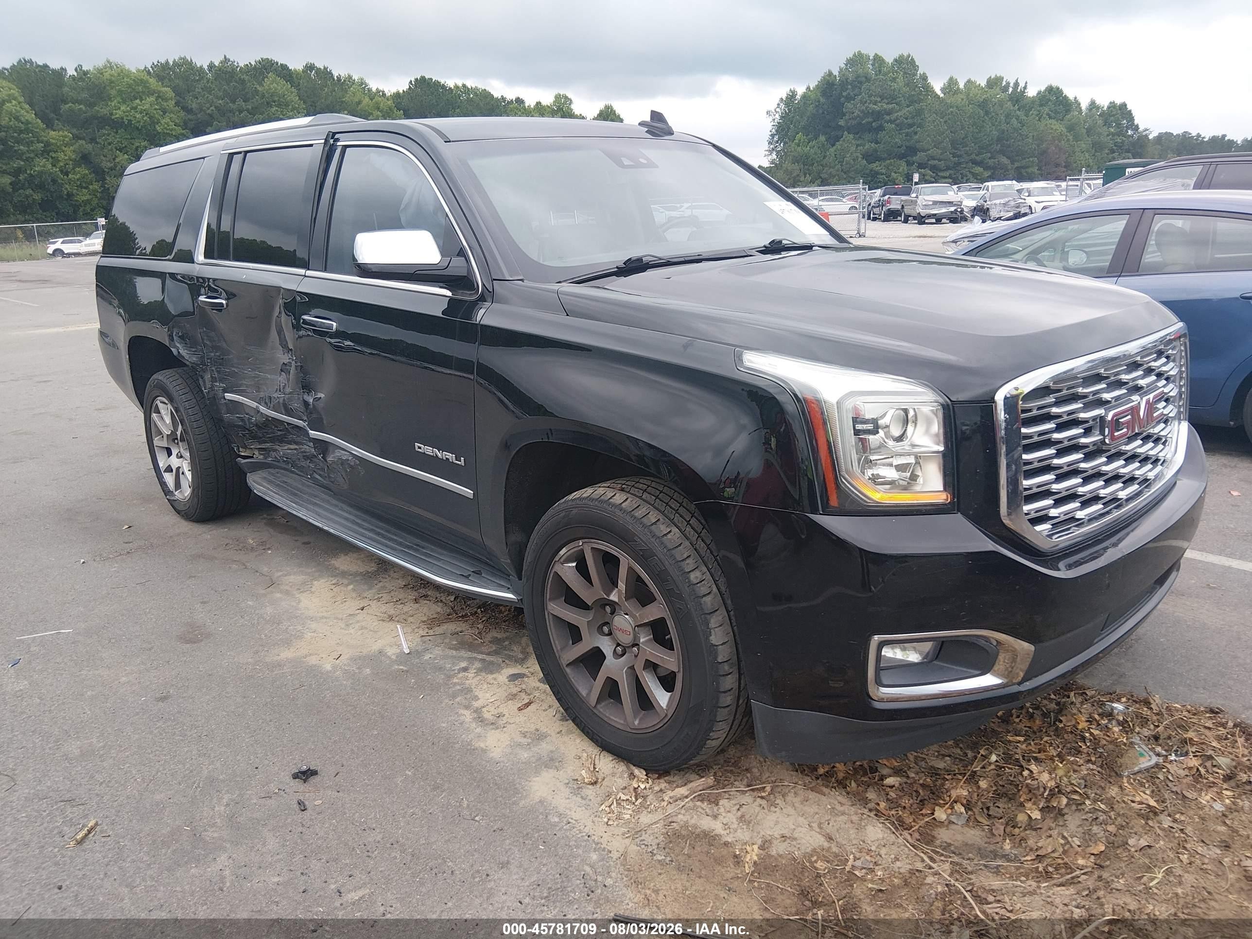 2020 GMC Yukon XL VIN 1GKS1HKJ7LR182360 — IAAI salvage auction photo