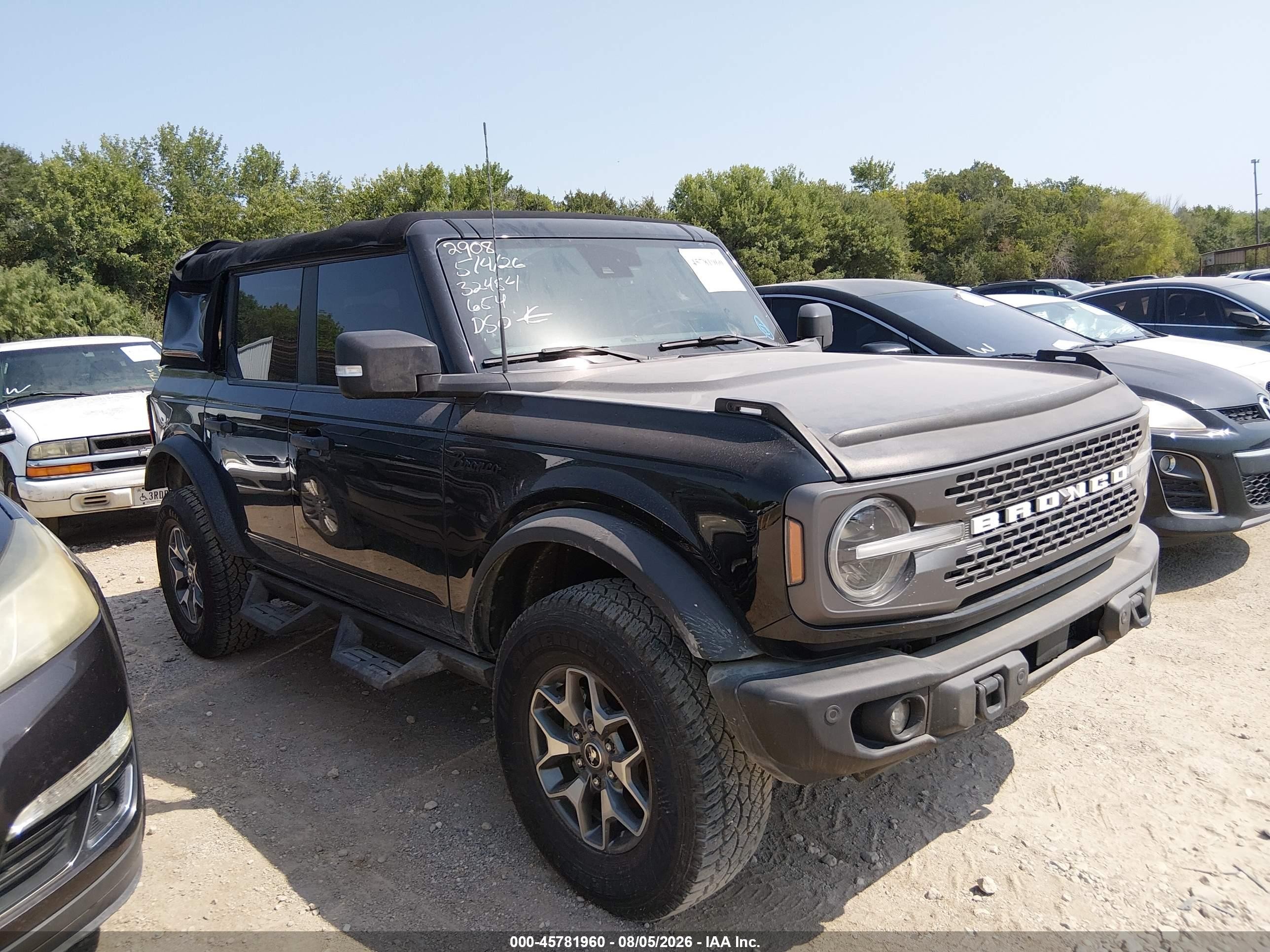 2022 Ford Bronco VIN 1FMEE5DH5NLB19152 — IAAI salvage auction photo