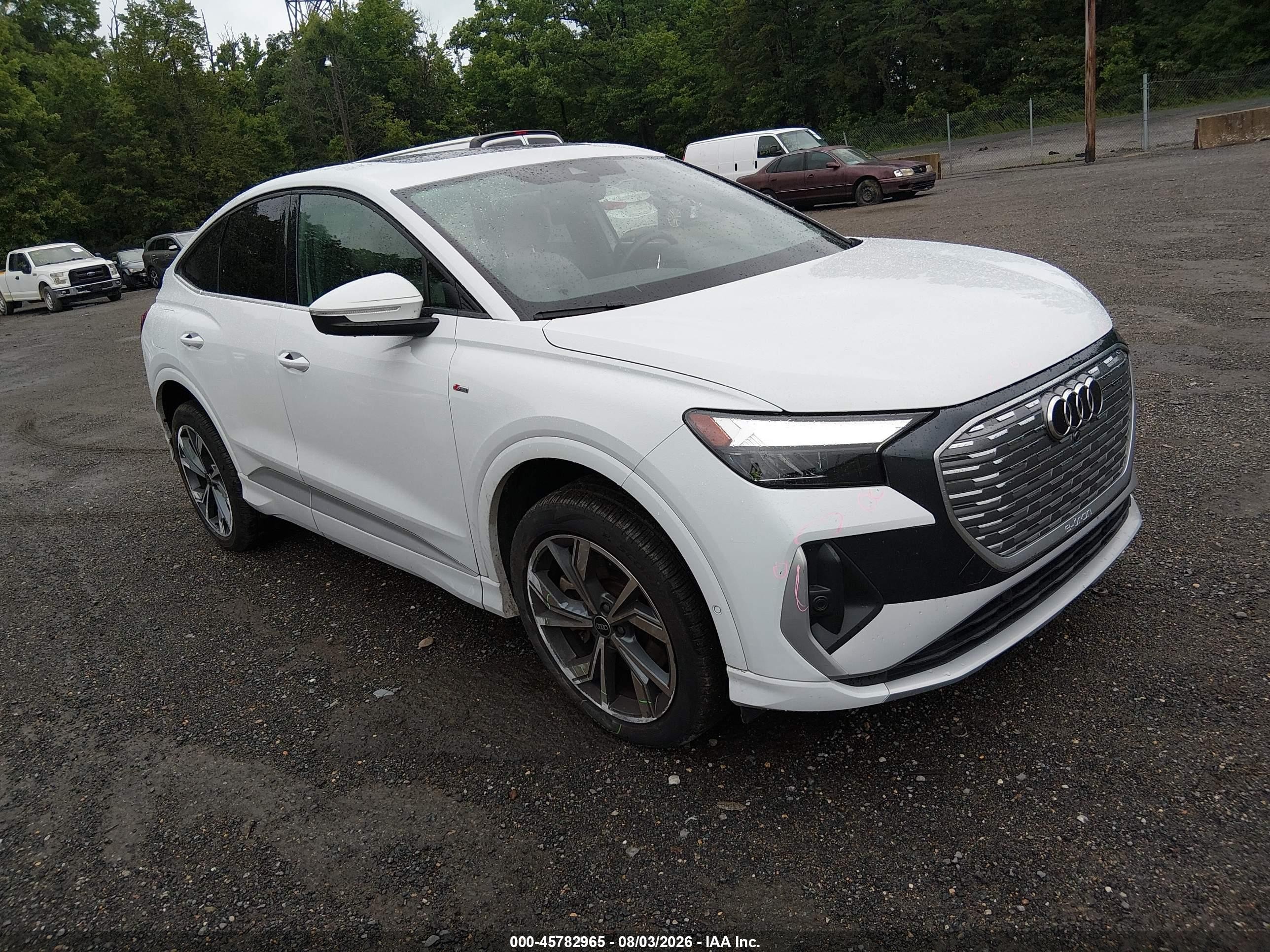 2024 Audi Q4 e-tron Sportback VIN WA132BFZXRP015872 — IAAI salvage auction photo