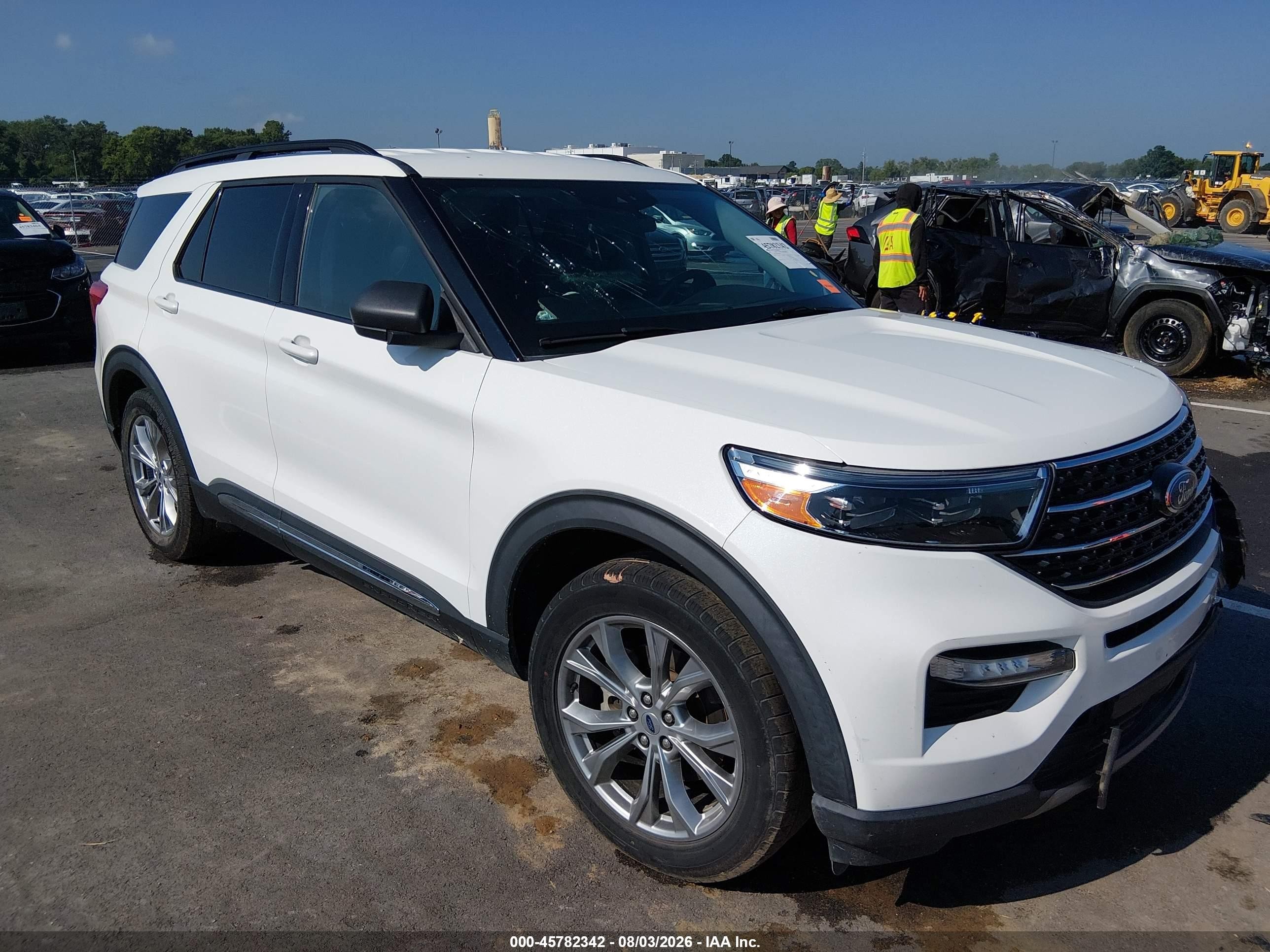 2021 Ford Explorer VIN 1FMSK7DH8MGB68019 — IAAI salvage auction photo