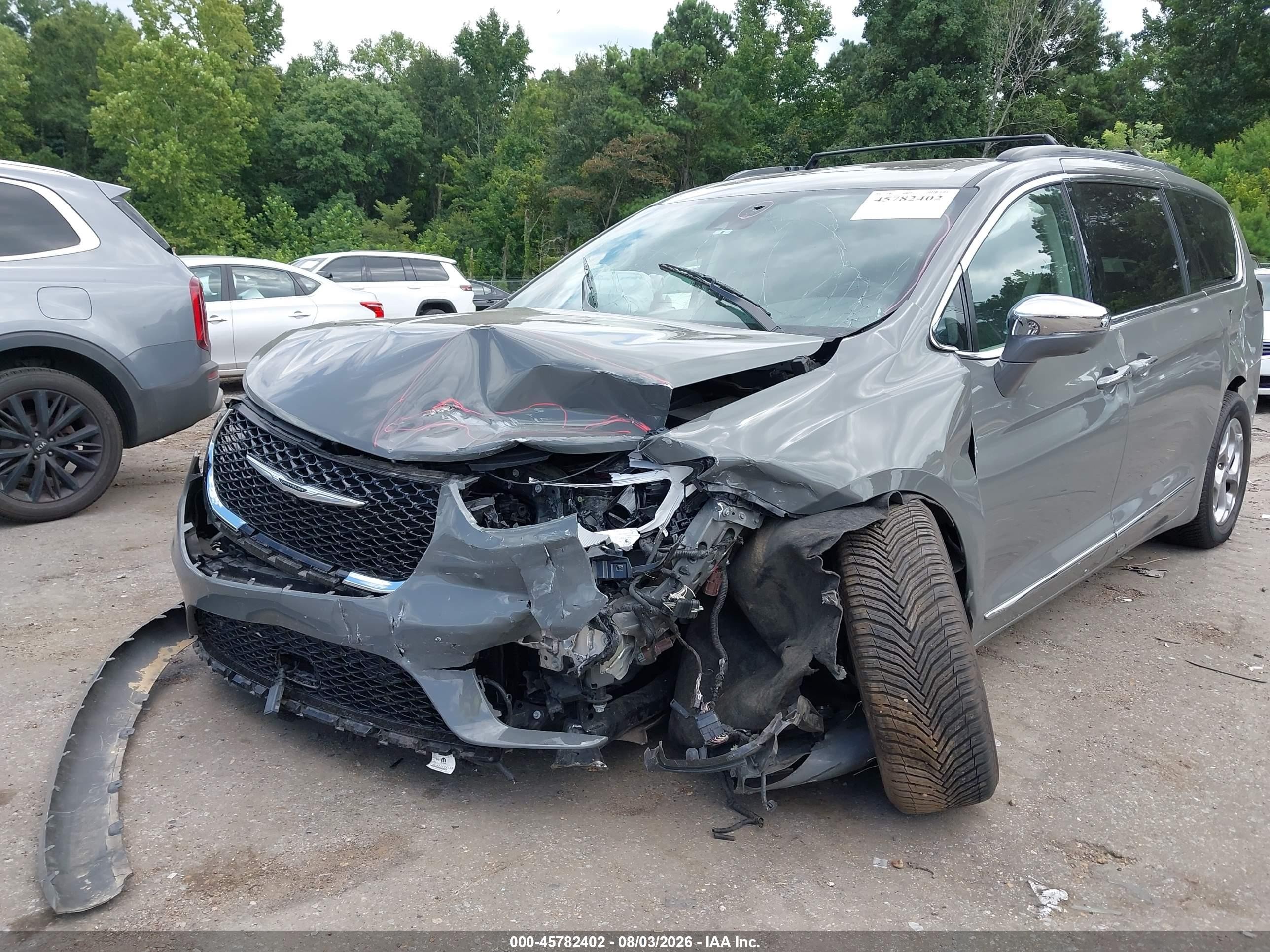 2022 Chrysler Pacifica VIN 2C4RC1GGXNR177322 IAAI salvage auction — Unknown, Salvage (Mississippi), sold $4,200 on 2026-09-11 (photo 6)