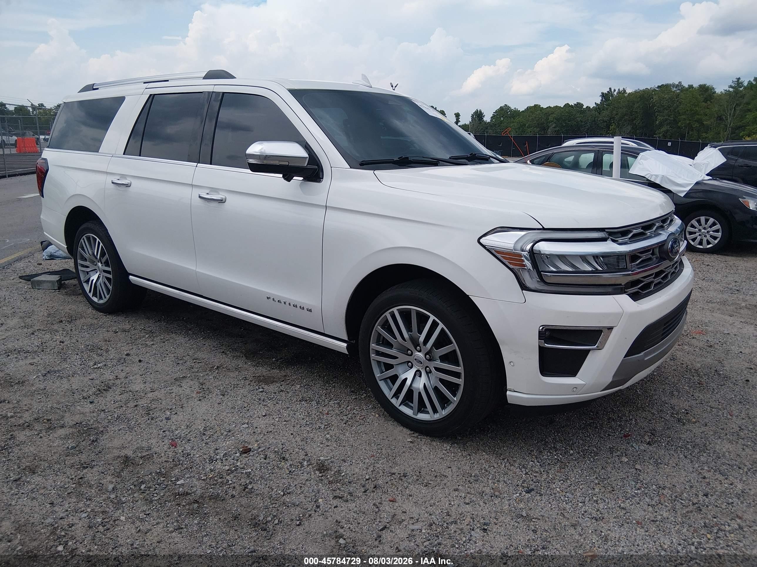 2024 Ford Expedition VIN 1FMJK1L8XREA04185 — IAAI salvage auction photo
