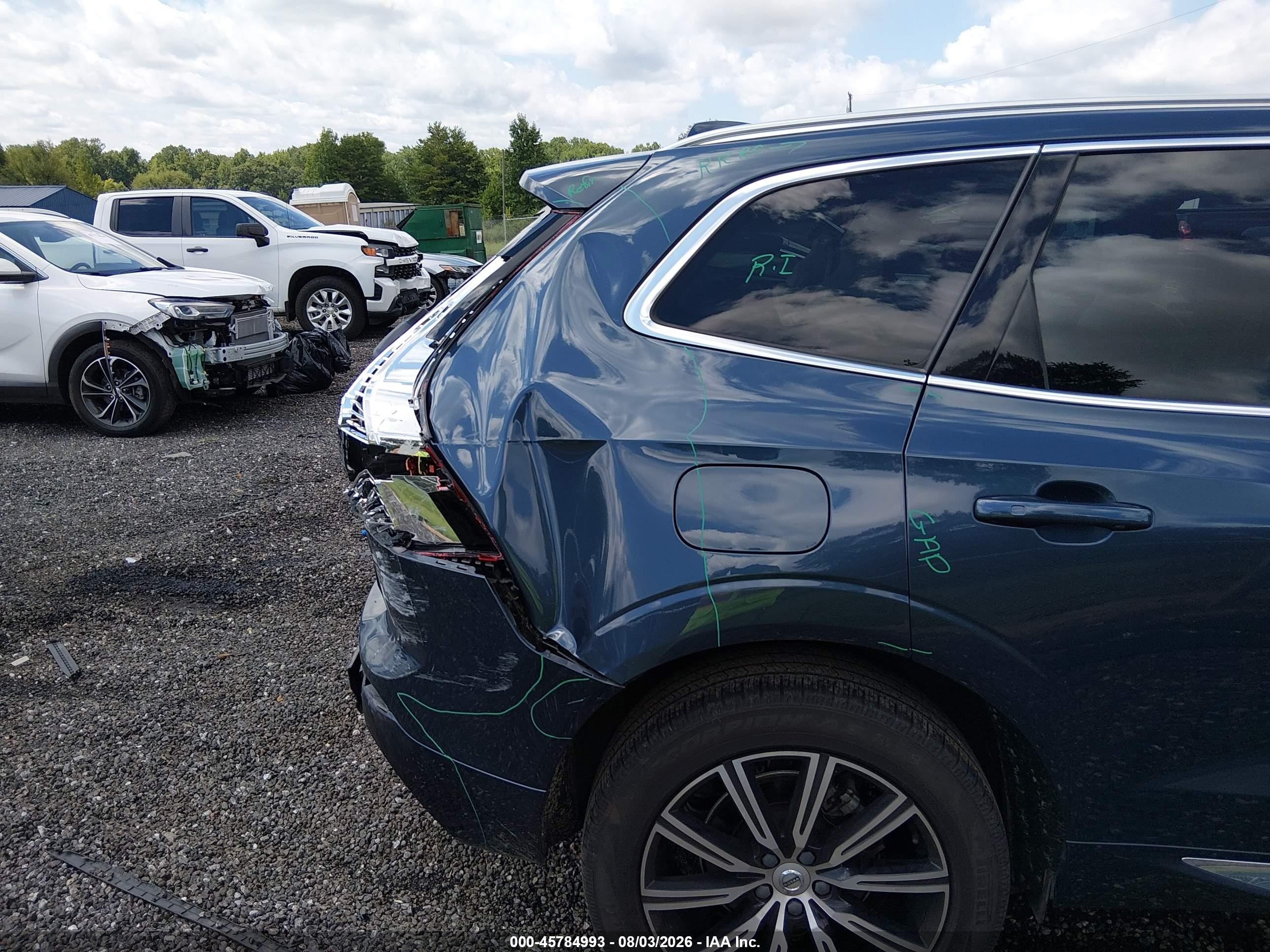 2021 Volvo Xc60 VIN YV4102DL2M1837043 IAAI salvage auction — Side, Salvage (South Carolina), sold $6,700 on 2026-09-10 (photo 6)