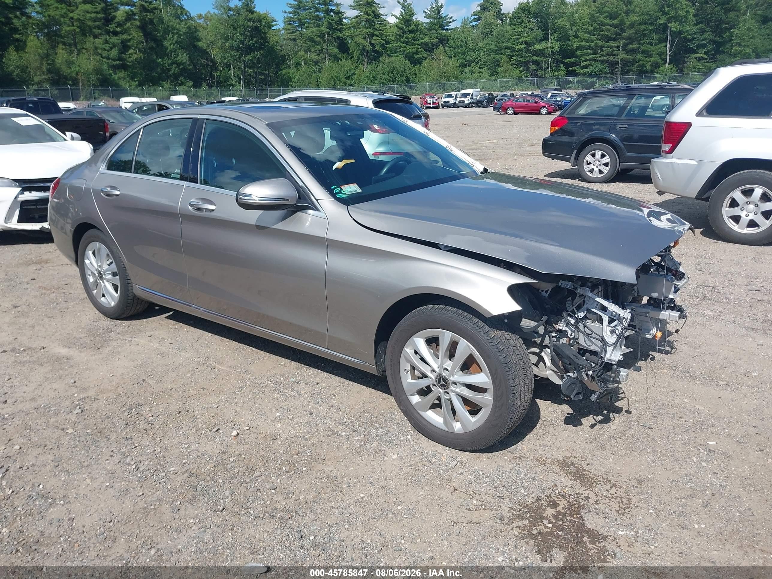 2019 Mercedes-Benz C-Class VIN 55SWF8EB1KU314129 — IAAI salvage auction photo