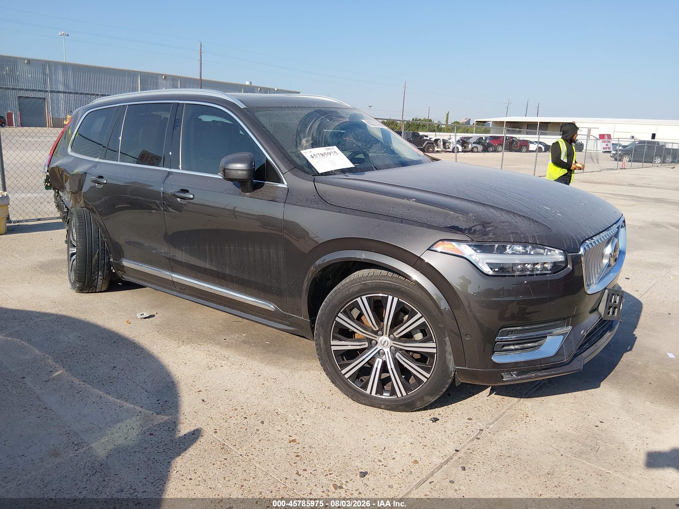 2023 Volvo XC90 VIN YV4062PN0P1904881 — IAAI salvage auction photo