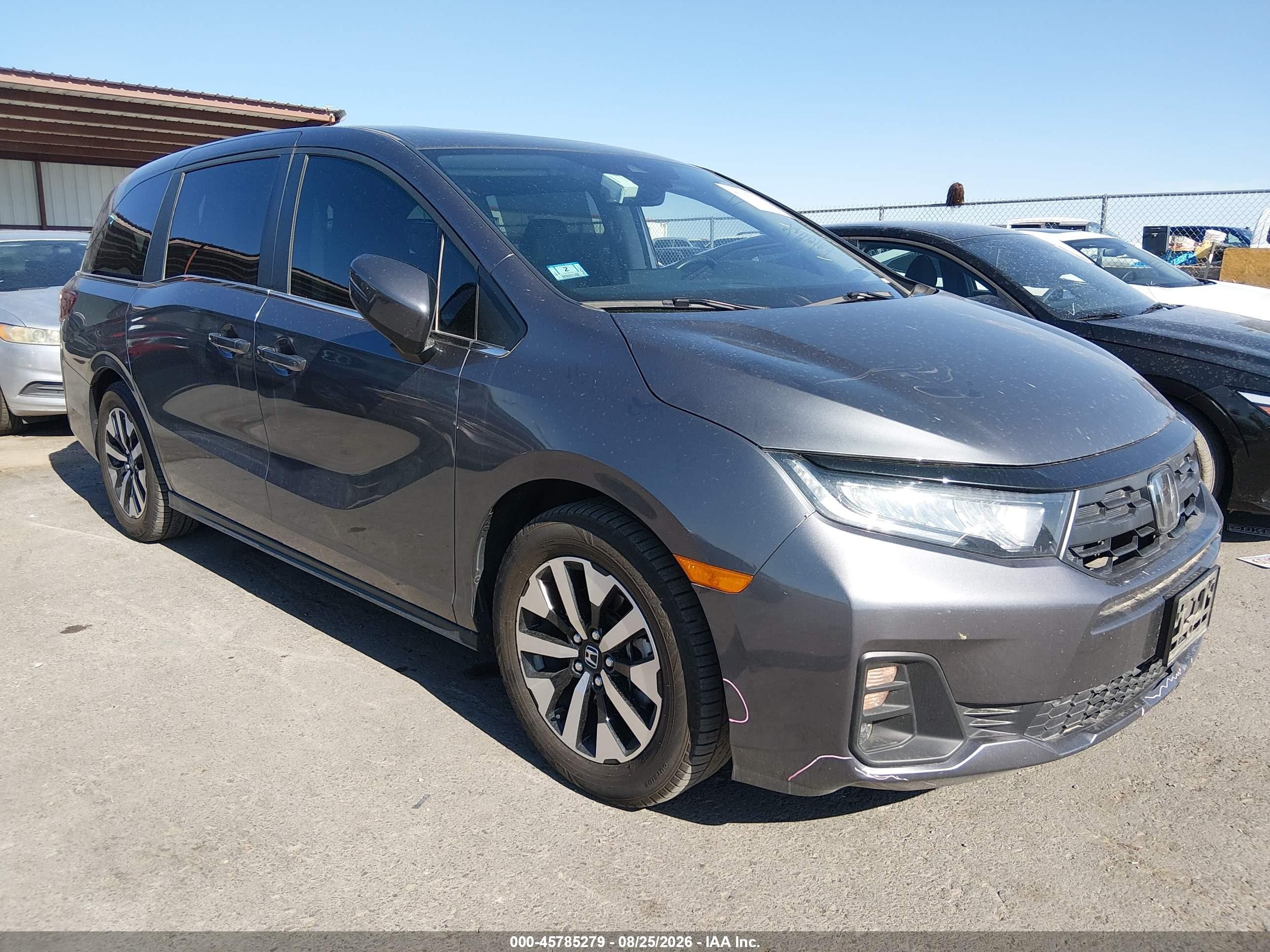 2025 Honda Odyssey VIN 5FNRL6H68SB050000 — IAAI salvage auction photo