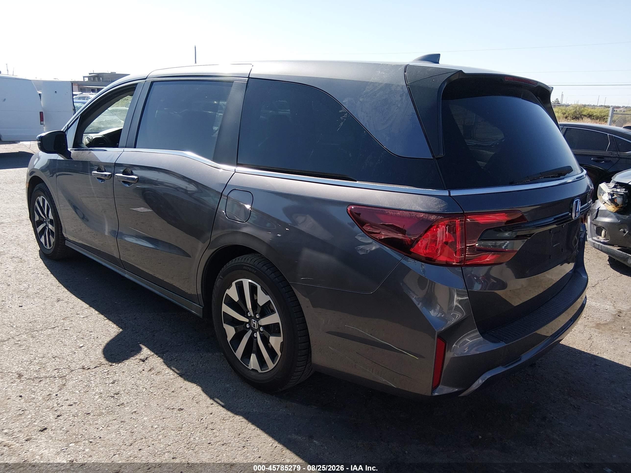 2025 Honda Odyssey VIN 5FNRL6H68SB050000 IAAI salvage auction — Front & Rear, Enterprise Vehicles Clear Only (Massachusetts), sold $16,100 on 2026-09-02 (photo 3)