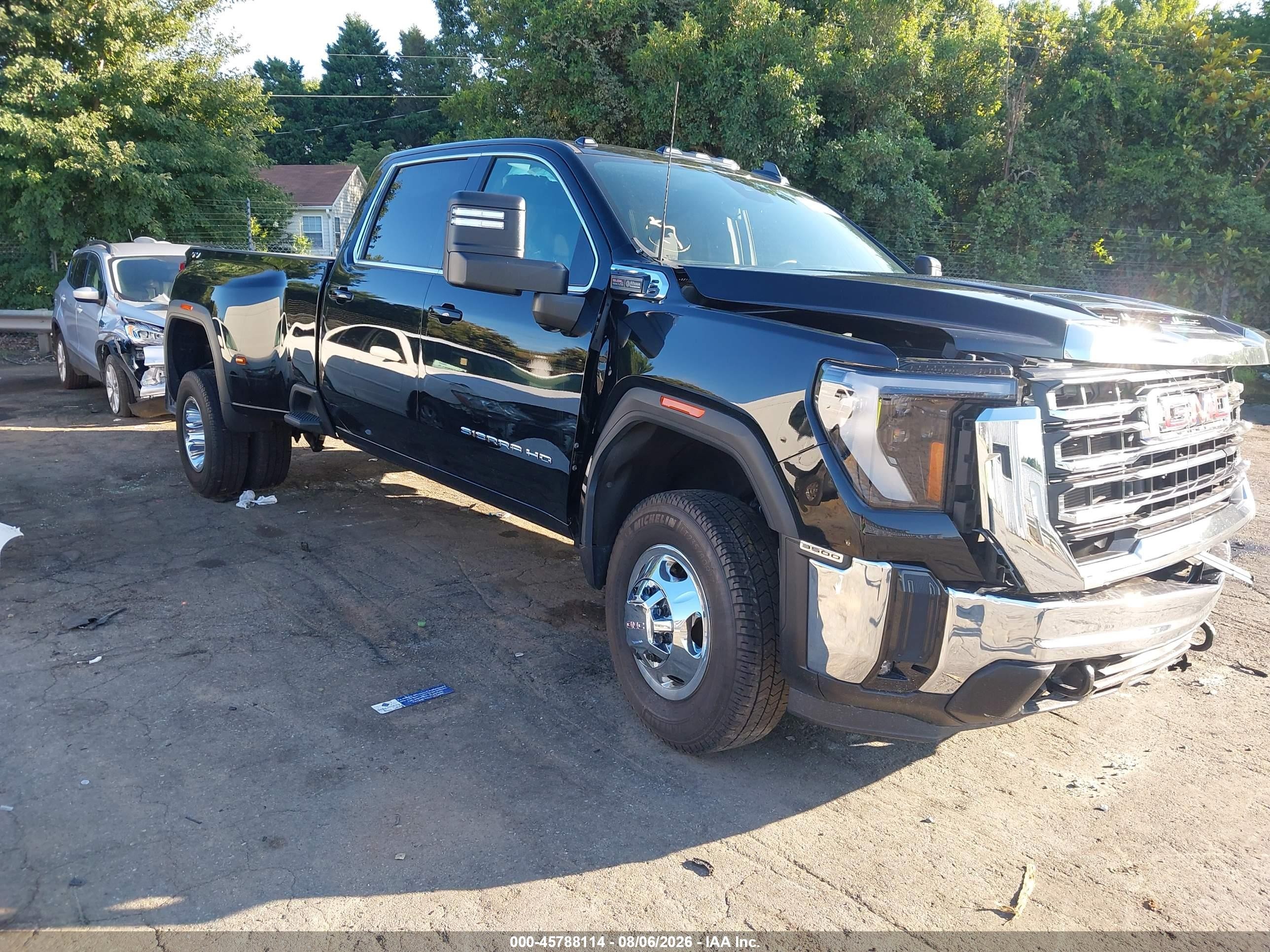 2024 GMC Sierra 3500 HD VIN 1GT49TE7XRF248233 — IAAI salvage auction photo