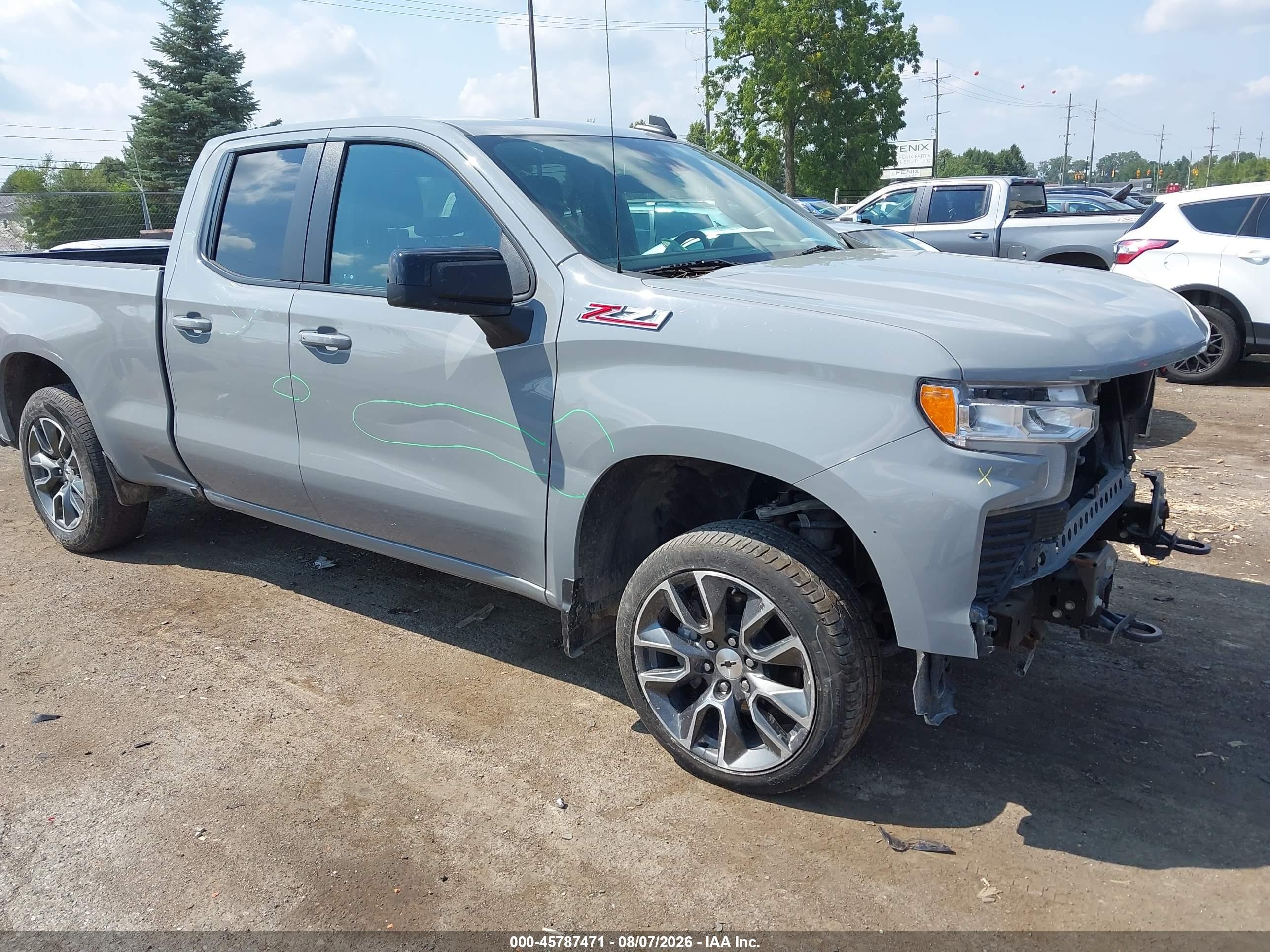 2024 Chevrolet Silverado 1500 VIN 1GCRDEED7RZ352859 — IAAI salvage auction photo