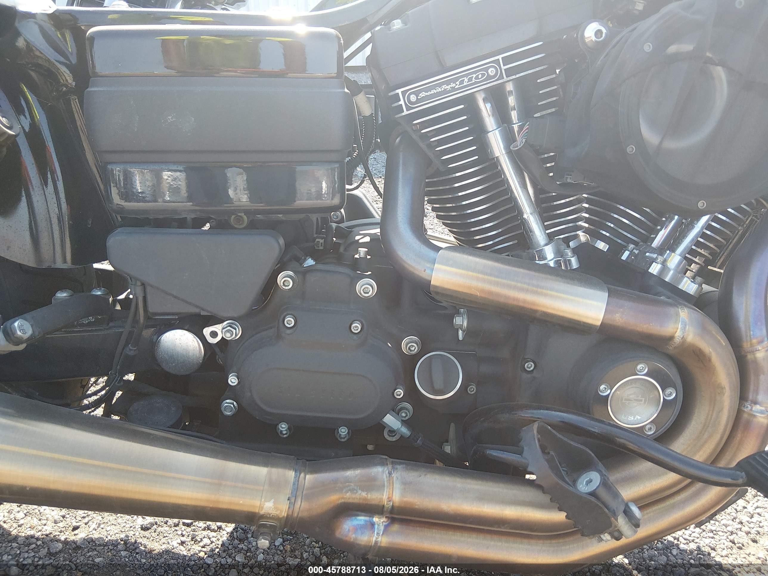 2017 Harley-davidson Low rider VIN 1HD1GS818HC320992 IAAI salvage auction — Front End, Salvage (Tennessee), sold $1,550 on 2026-09-02 (photo 9)