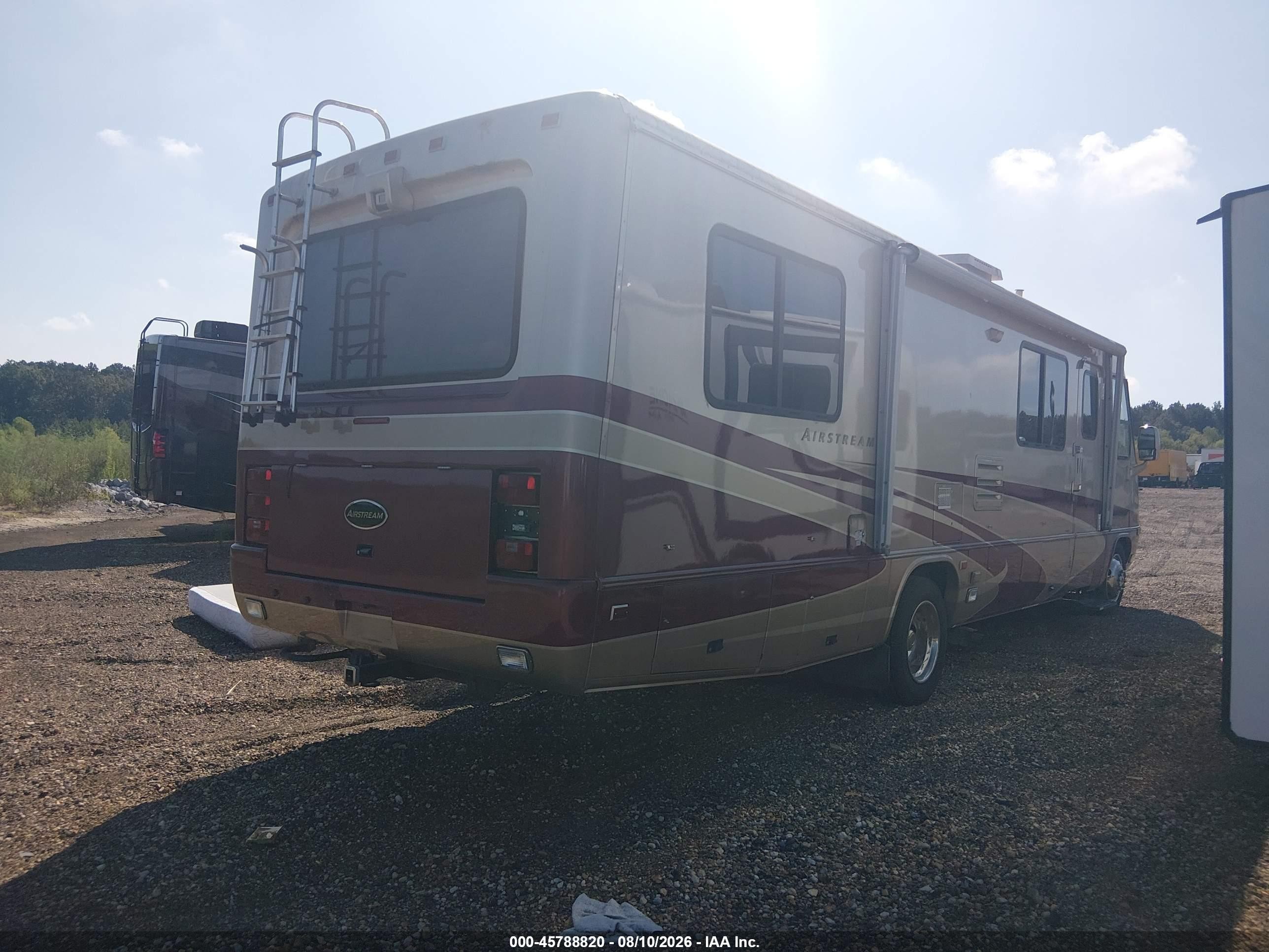 2004 Workhorse Custom Chassis Motorhome Chassis VIN 5B4LP57G843376626 IAAI salvage auction — Top/Roof, Salvage (Mississippi), sold $2,100 on 2026-09-09 (photo 4)