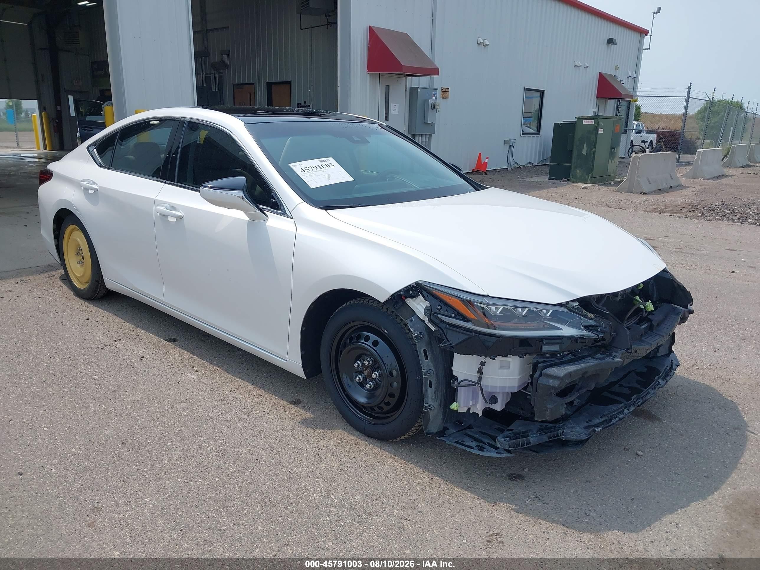 2021 Lexus ES 350 VIN 58AFZ1B16MU084341 — IAAI salvage auction photo