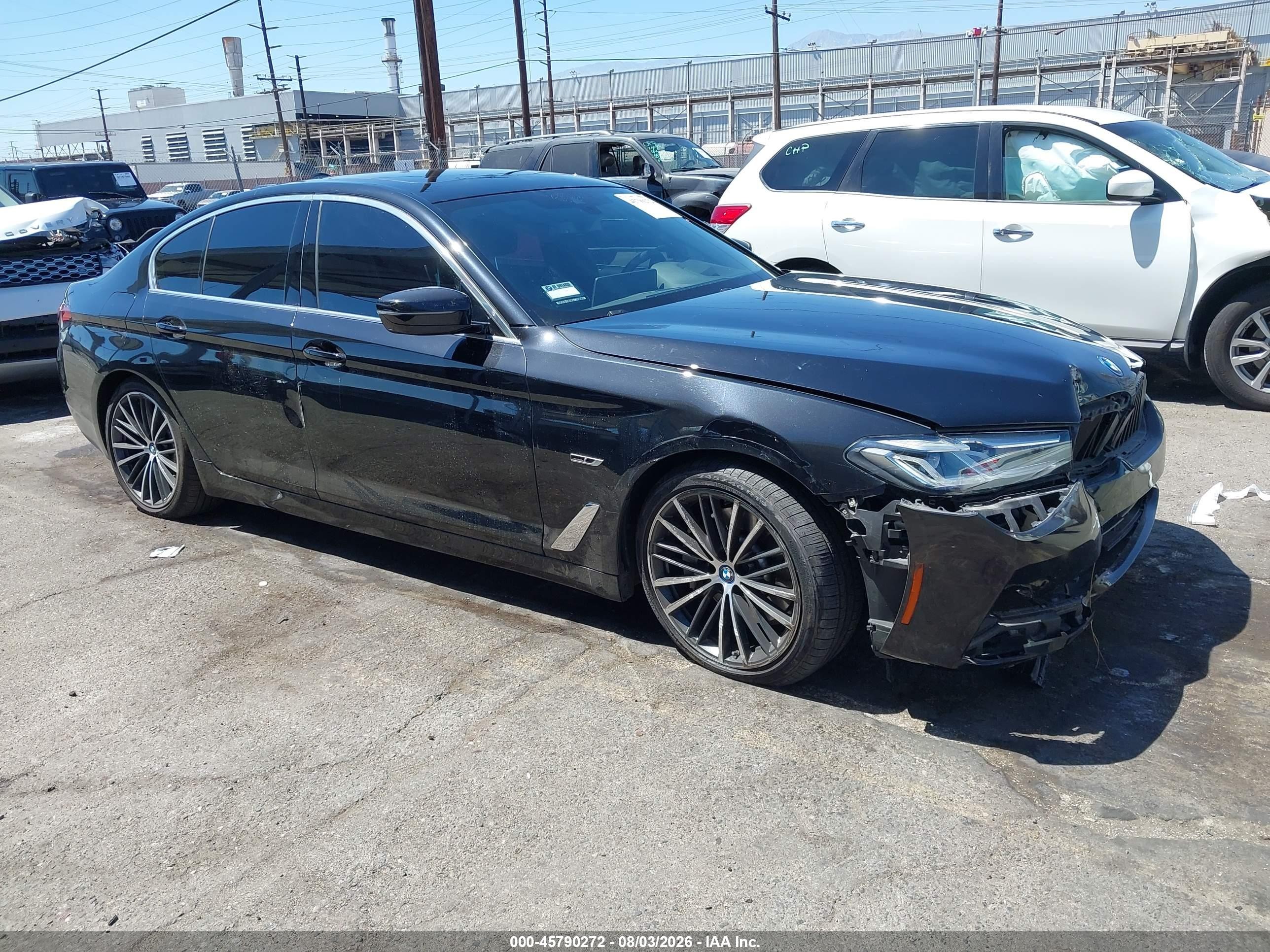 2023 BMW 5 Series VIN WBA13AG06PCL79602 — IAAI salvage auction photo