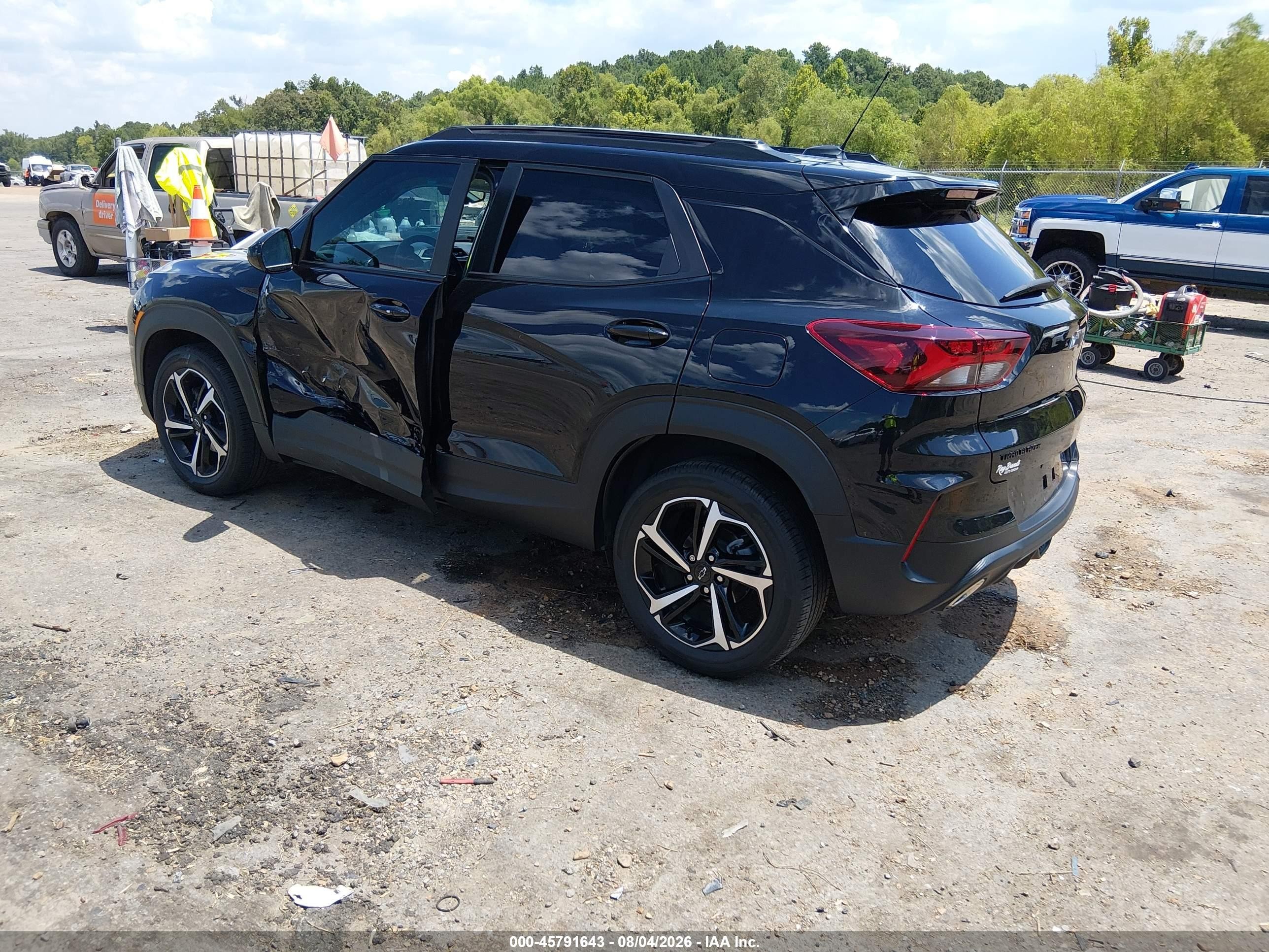 2023 Chevrolet Trailblazer VIN KL79MTSL4PB134364 IAAI salvage auction — Side, Salvage (Louisiana), sold $4,200 on 2026-09-13 (photo 3)