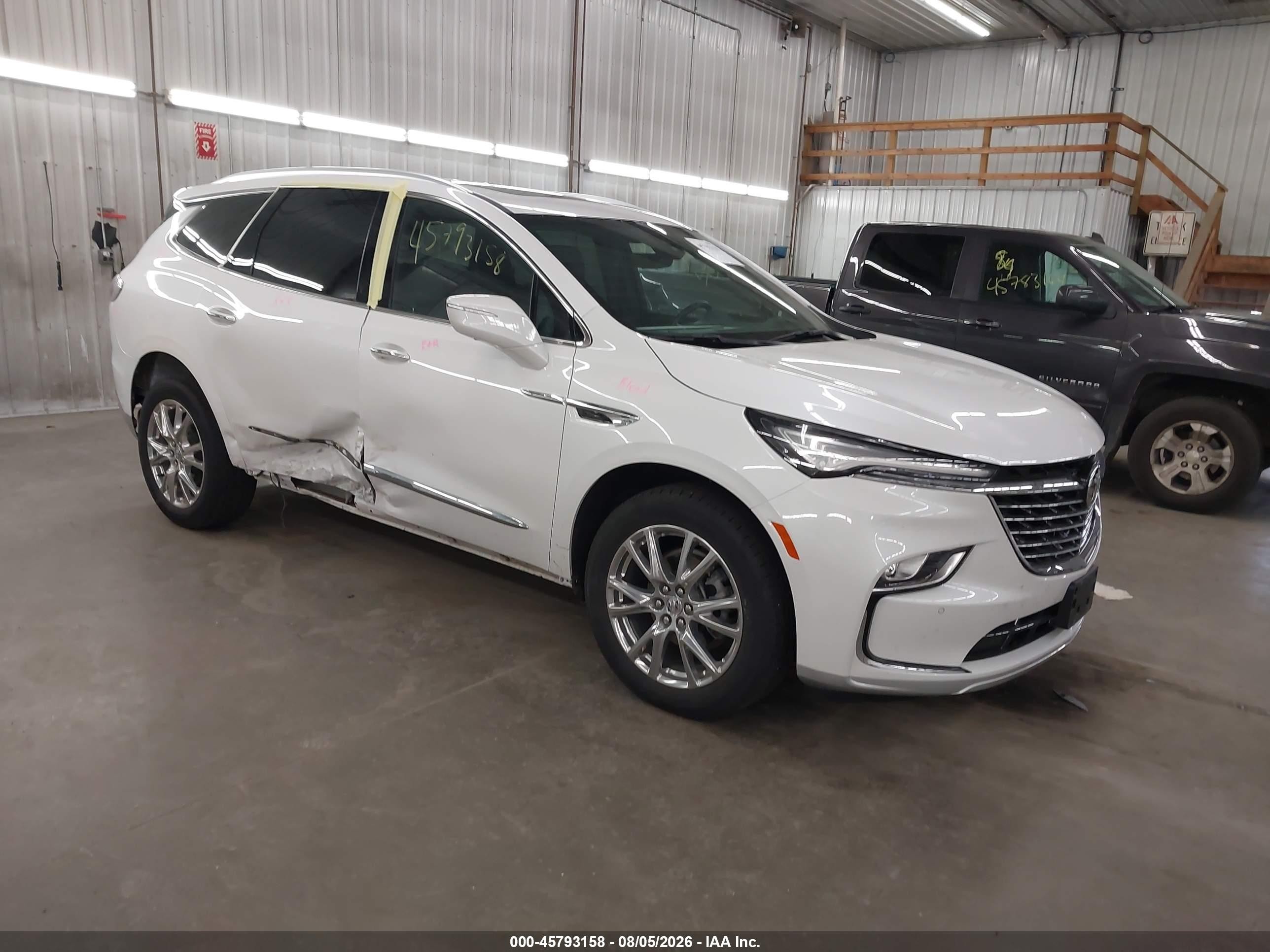 2023 Buick Enclave VIN 5GAEVBKW8PJ134958 IAAI salvage auction — Side, Salvage (Minnesota), sold $9,200 on 2026-09-23 (photo 1)