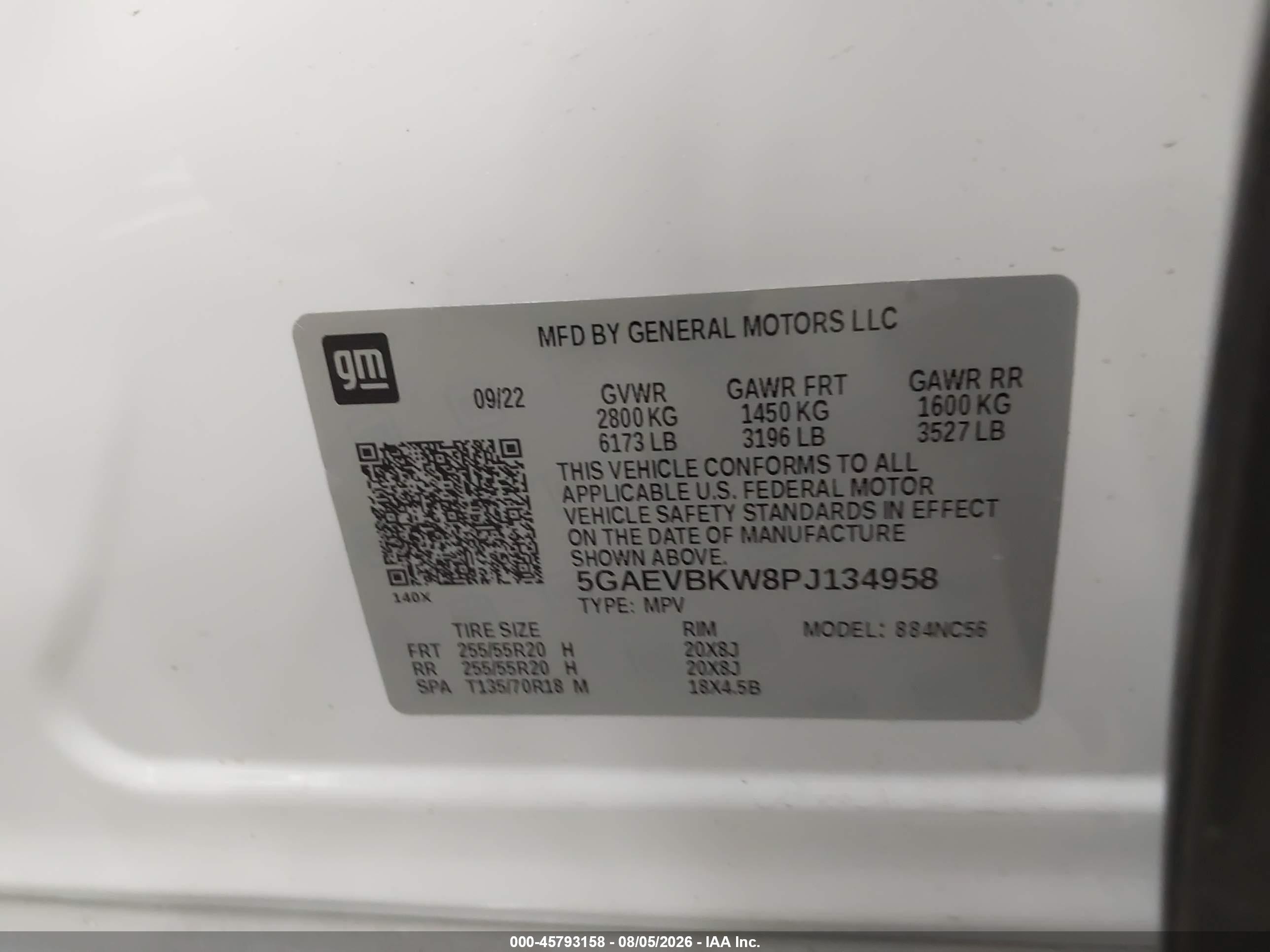 2023 Buick Enclave VIN 5GAEVBKW8PJ134958 IAAI salvage auction — Side, Salvage (Minnesota), sold $9,200 on 2026-09-23 (photo 9)