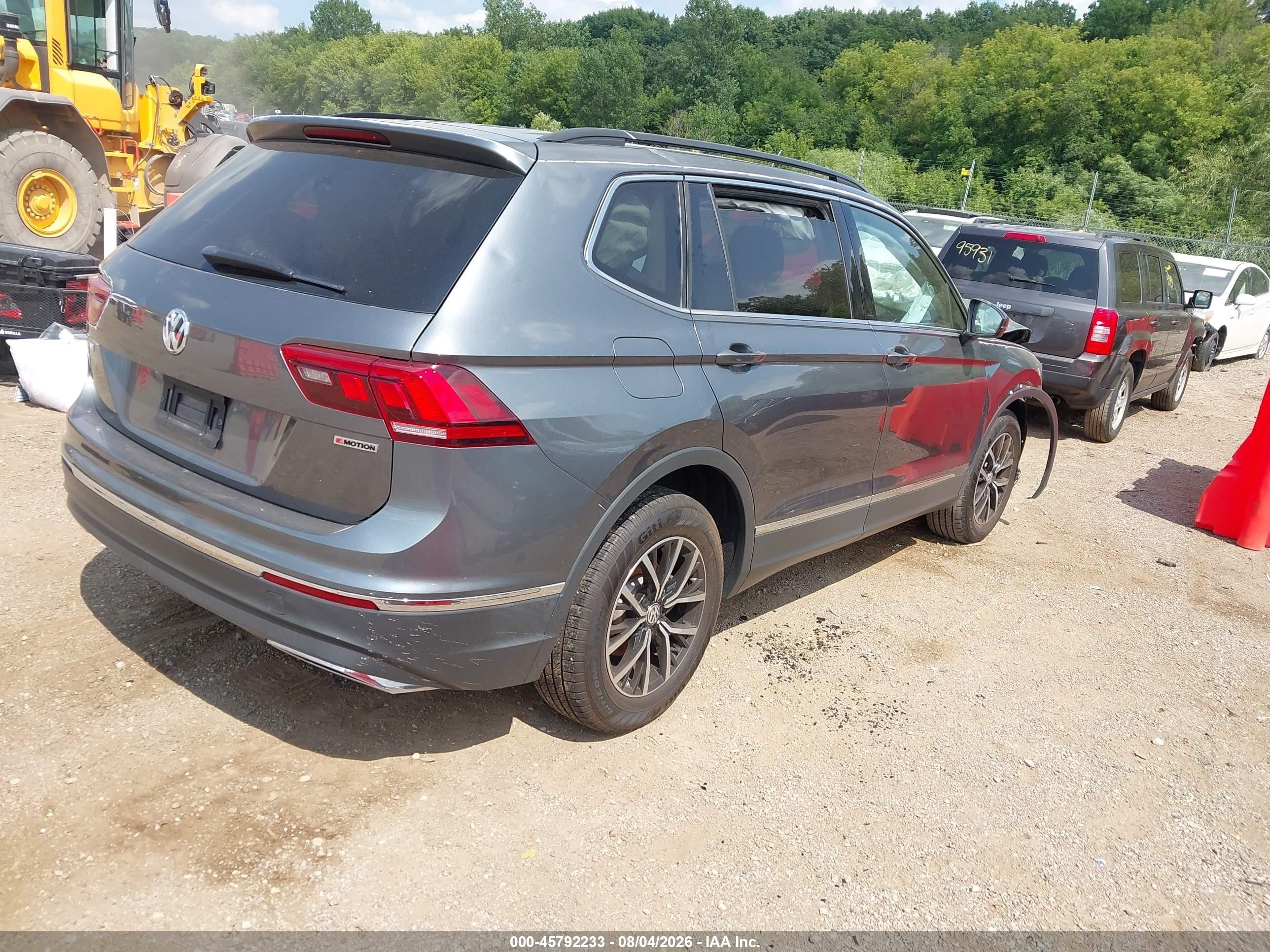 2021 Volkswagen Tiguan VIN 3VV2B7AX2MM092773 IAAI salvage auction — Front End, Salvage (Illinois), sold $5,500 on 2026-09-24 (photo 4)