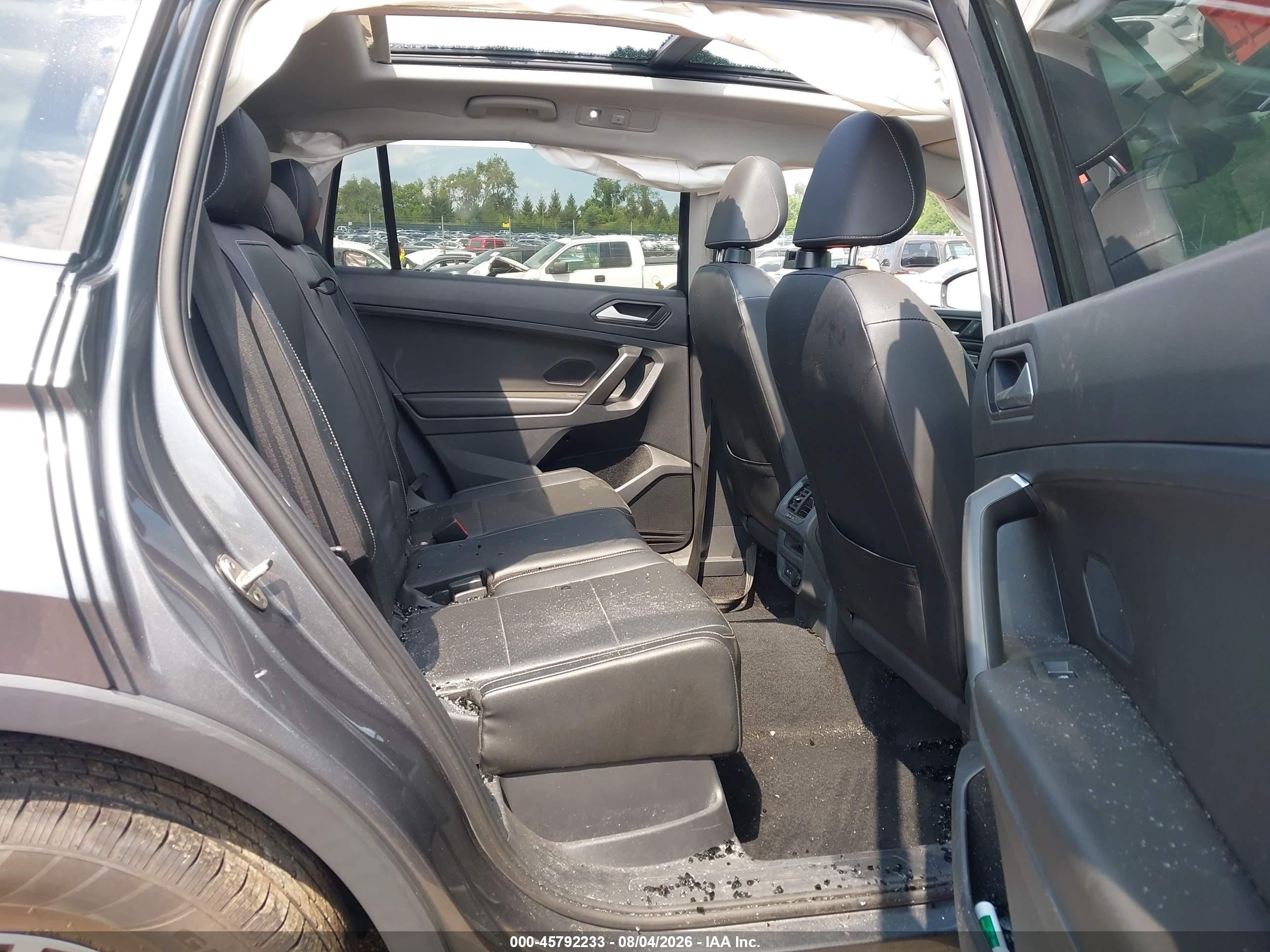 2021 Volkswagen Tiguan VIN 3VV2B7AX2MM092773 IAAI salvage auction — Front End, Salvage (Illinois), sold $5,500 on 2026-09-24 (photo 8)