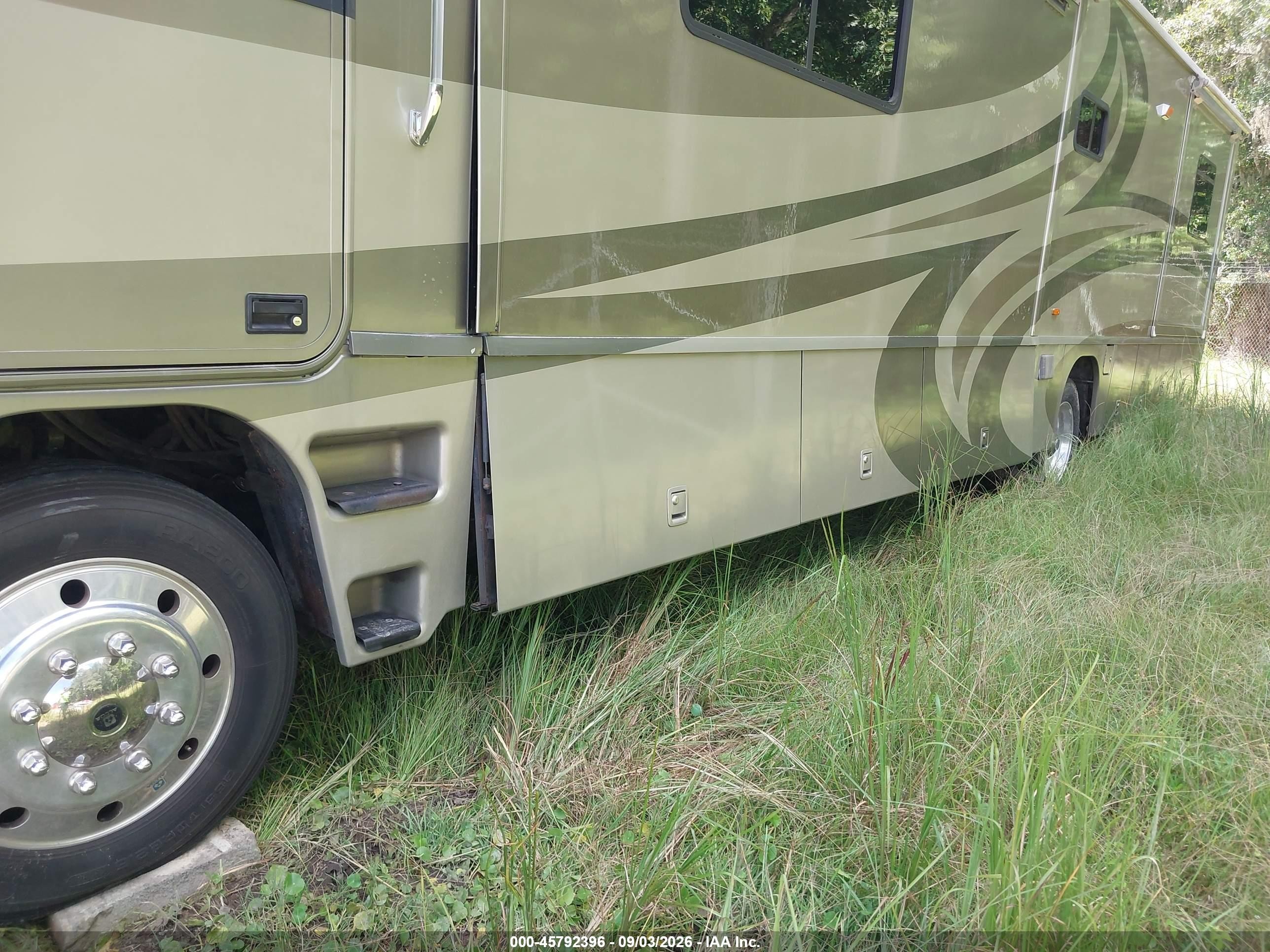 2004 Workhorse Custom Chassis Motorhome Chassis VIN 5B4MPA7G443394554 IAAI salvage auction — Side, Salvage (South Carolina), sold $1,500 on 2026-09-29 (photo 6)
