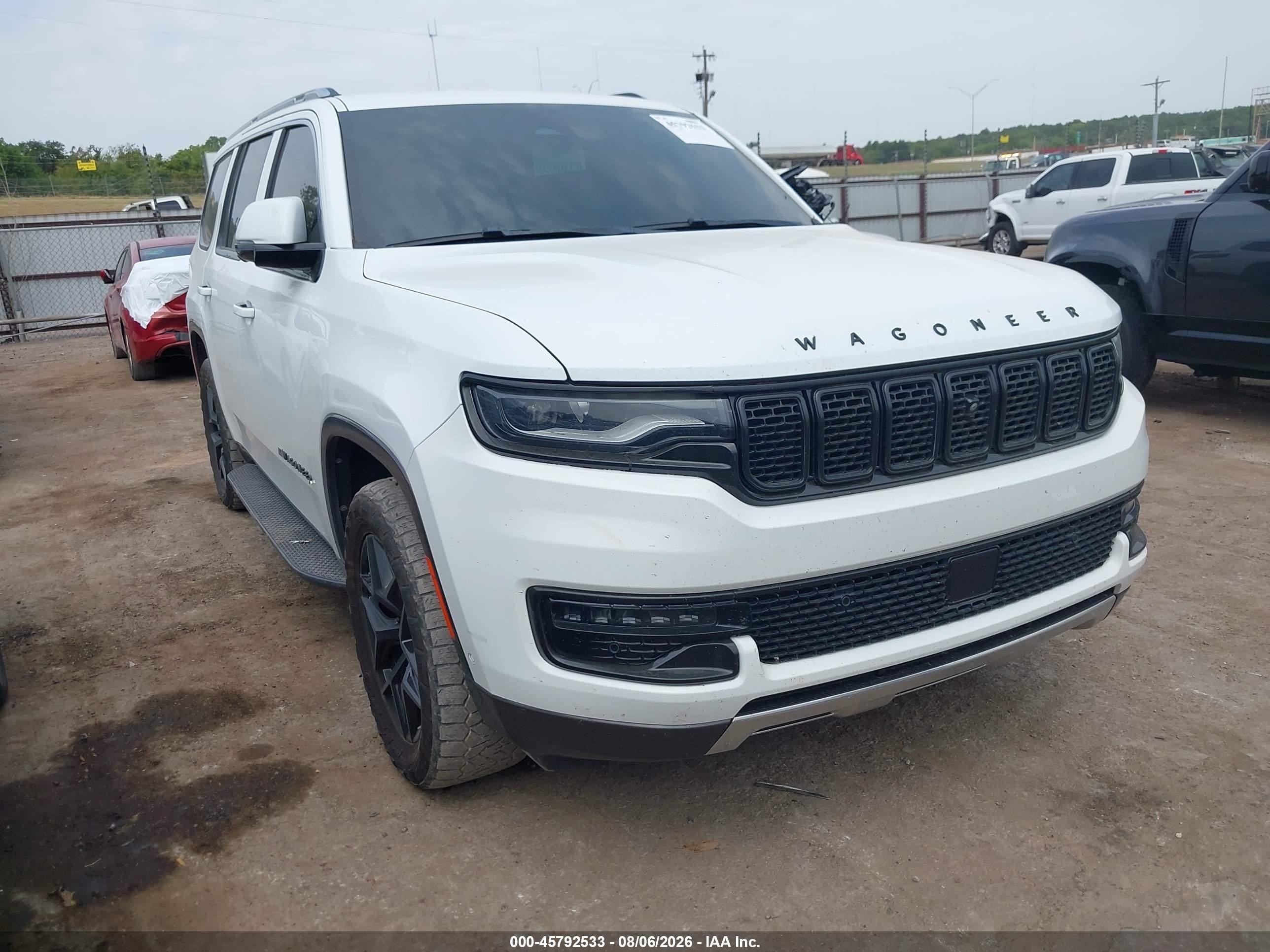 2022 Jeep Wagoneer VIN 1C4SJVDT2NS107408 — IAAI salvage auction photo