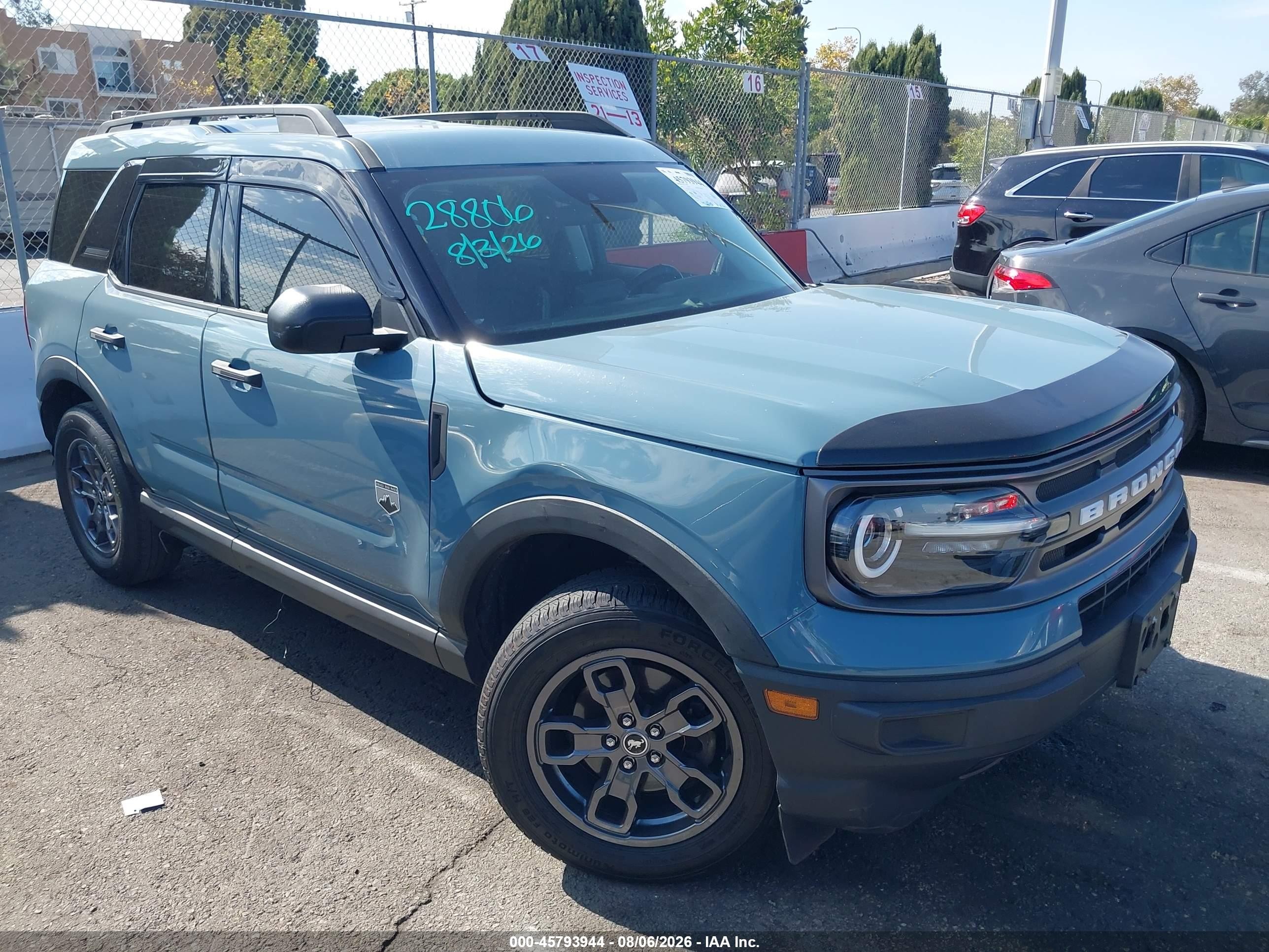 2022 Ford Bronco Sport VIN 3FMCR9B66NRD65648 — IAAI salvage auction photo