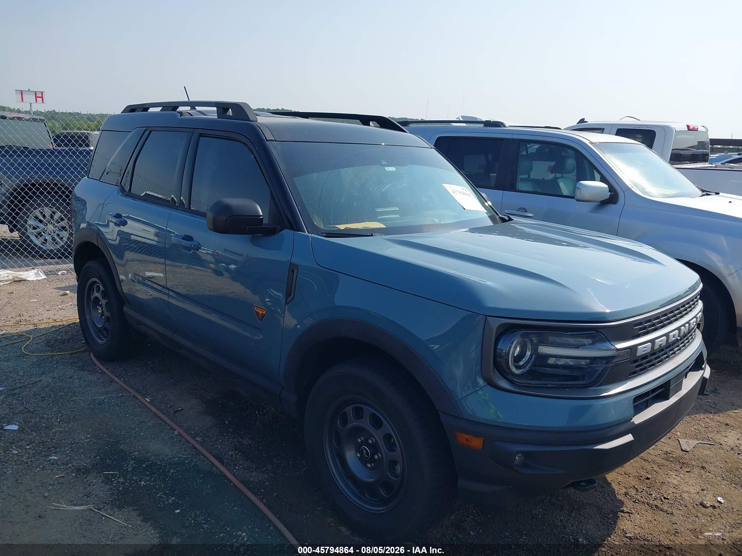 2022 Ford Bronco Sport VIN 3FMCR9D93NRD22361 — IAAI salvage auction photo