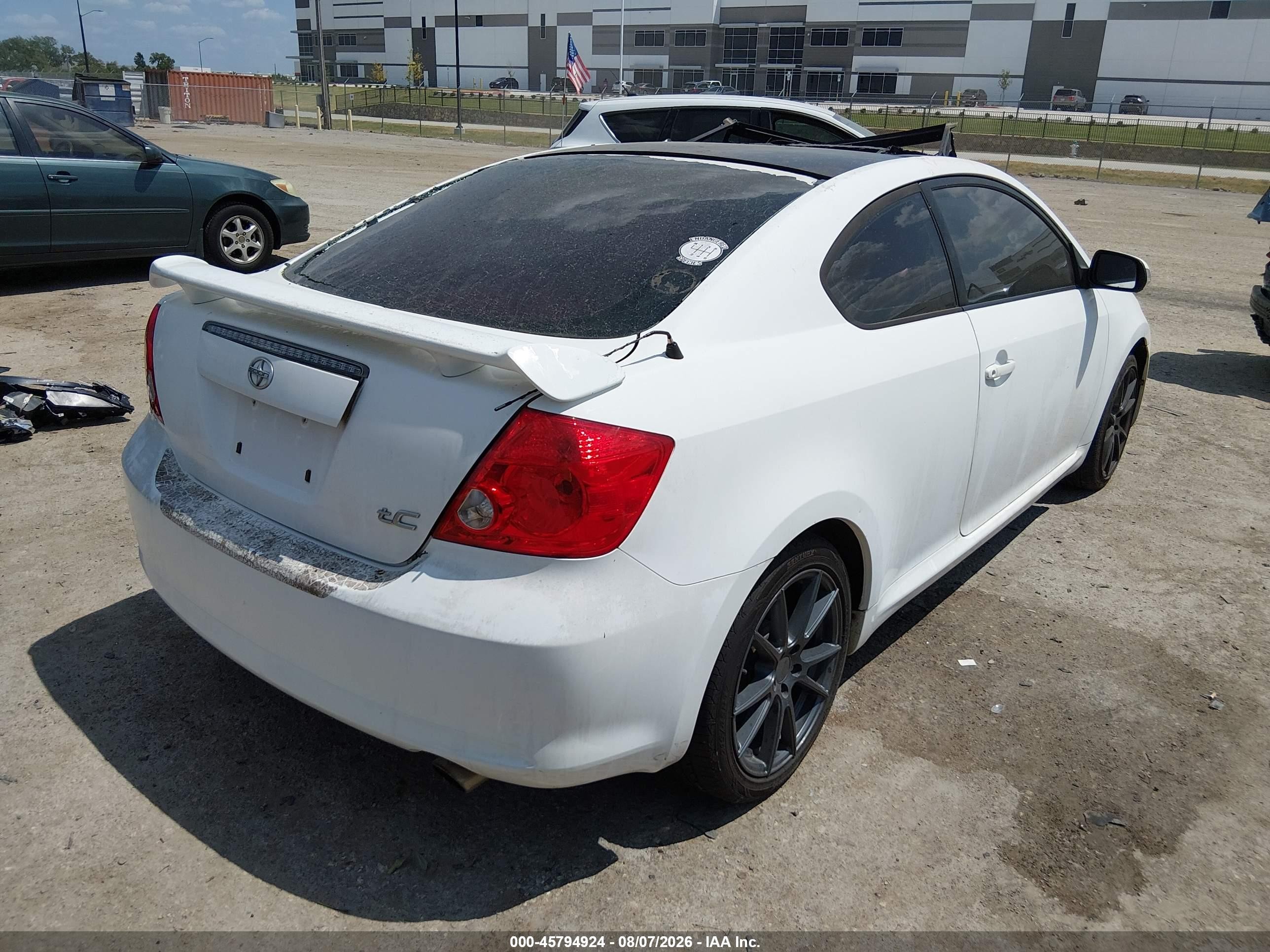 2005 Scion Tc VIN JTKDE167250052310 IAAI salvage auction — Top/Roof, Salvage (Texas), sold $225 on 2026-09-08 (photo 4)