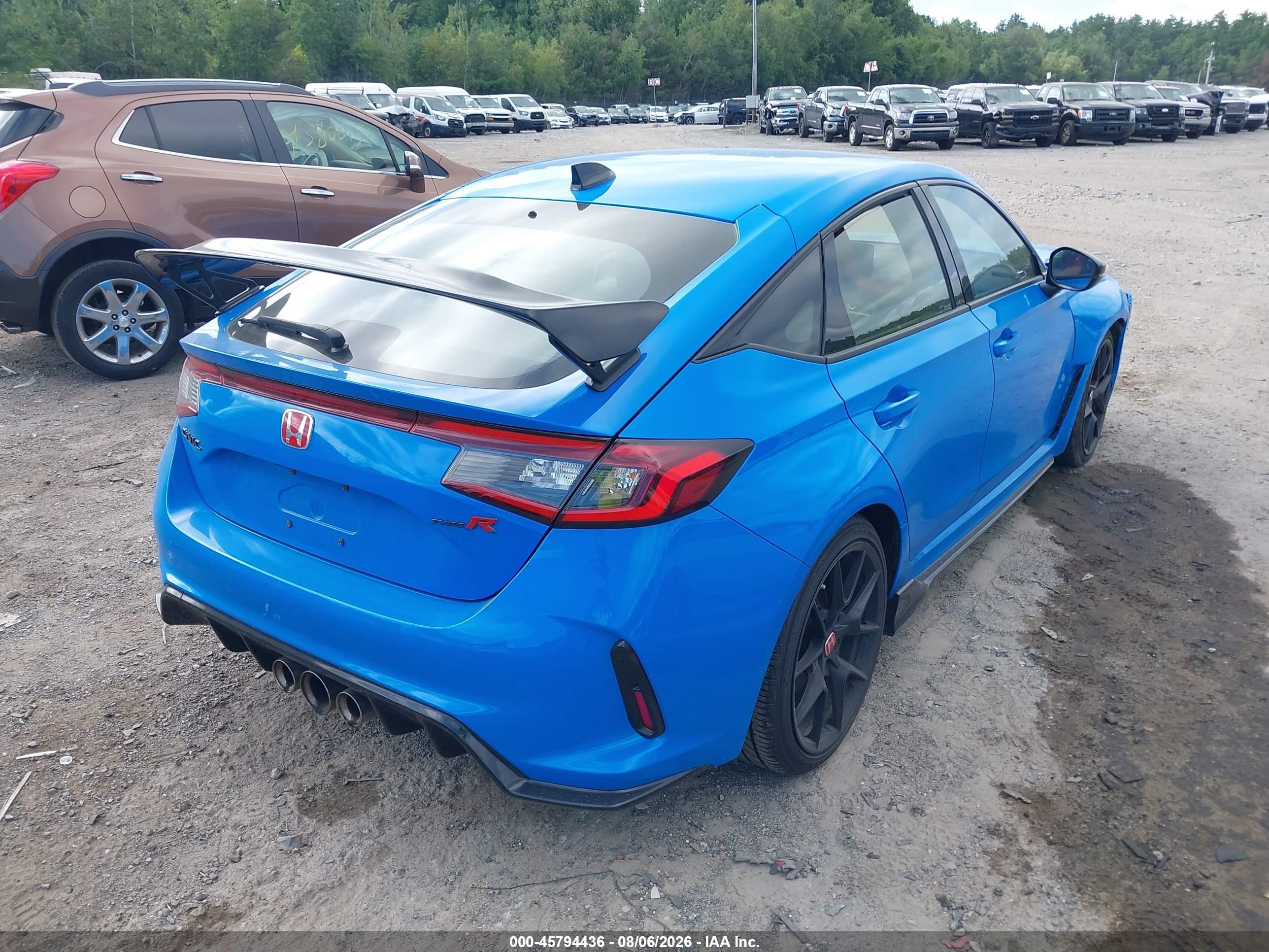 2023 Honda Civic type r VIN JHMFL5G46PX001953 IAAI salvage auction — Front End, Salvage (Massachusetts), sold $15,100 on 2026-09-28 (photo 4)