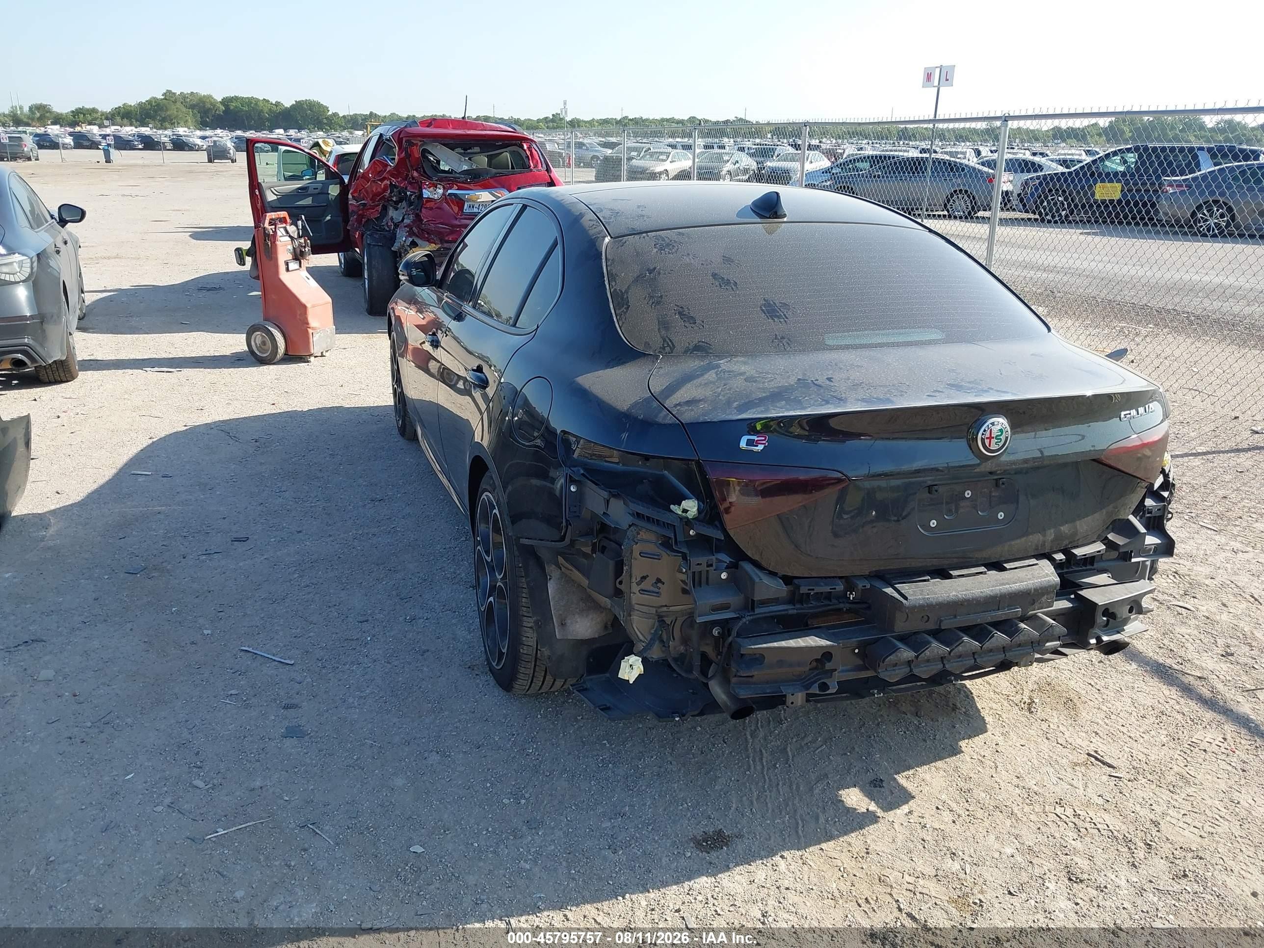 2022 Alfa Romeo Giulia VIN ZARFAMBN2N7656910 IAAI salvage auction — Front & Rear, Salvage (Texas), sold $8,200 on 2026-09-12 (photo 3)